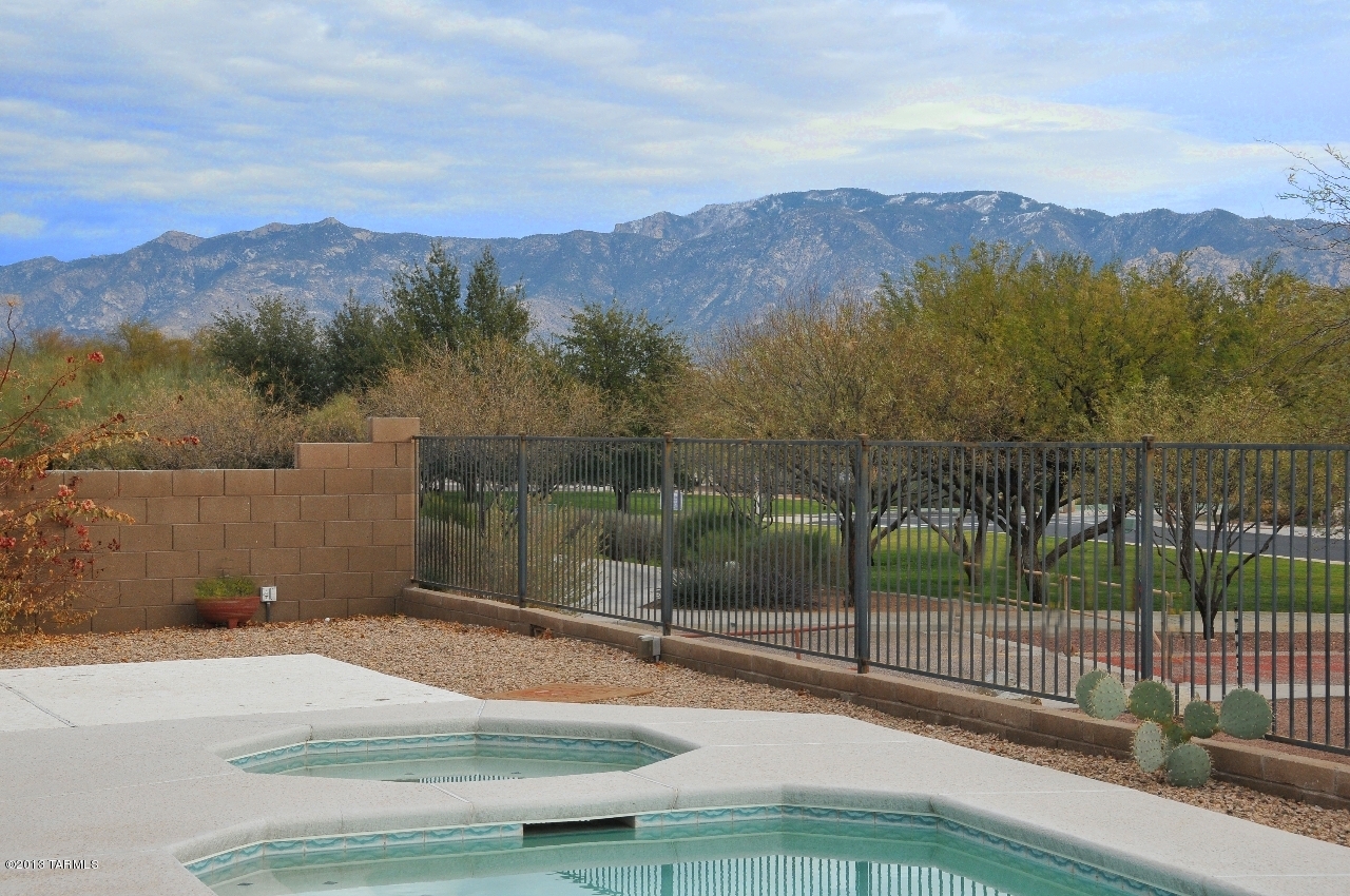 13121 N Tanner Robert Drive