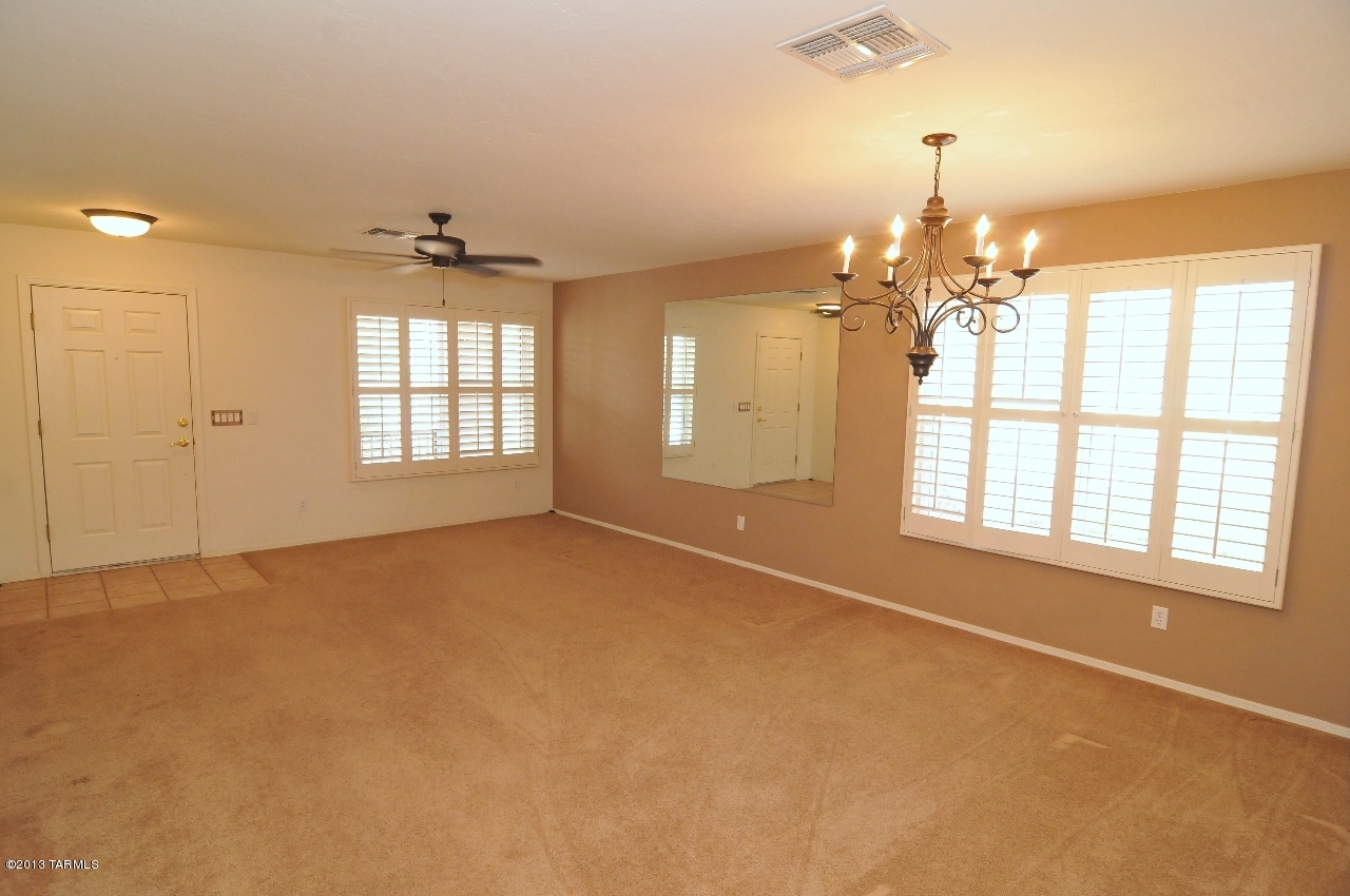 13121 N Tanner Robert Drive