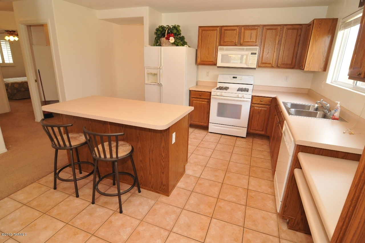 13121 N Tanner Robert Drive