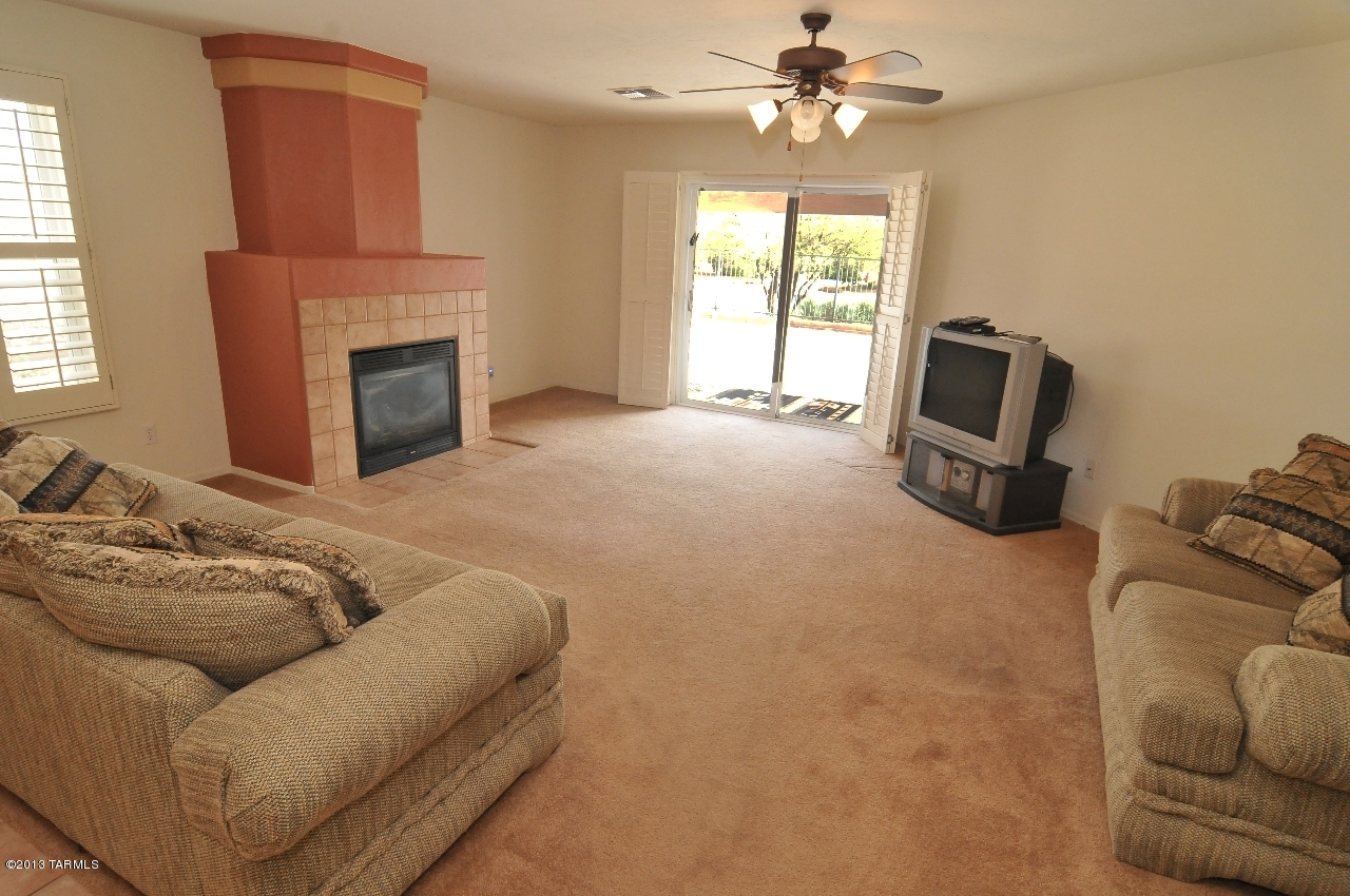 13121 N Tanner Robert Drive