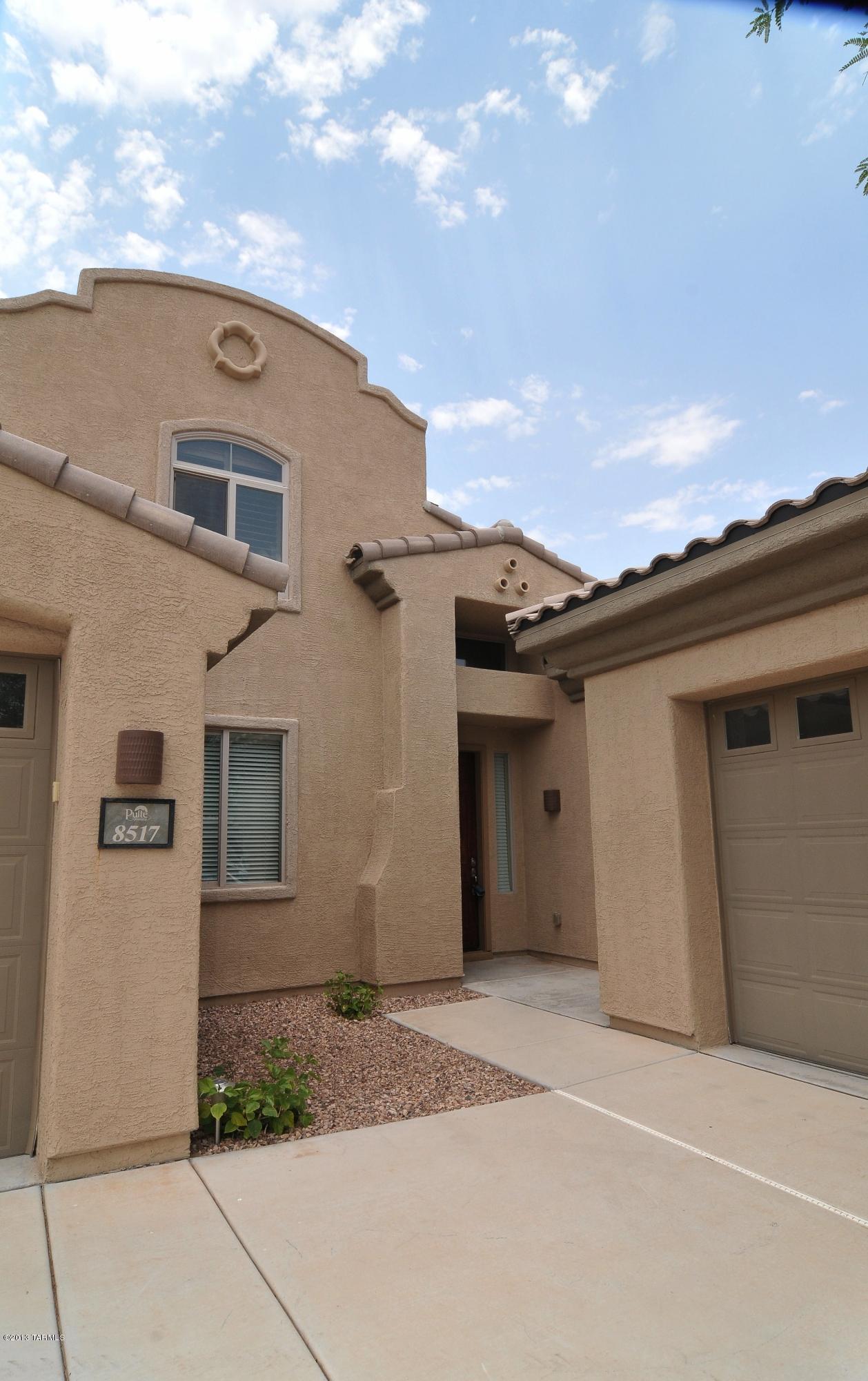 8517 N Crosswater Loop