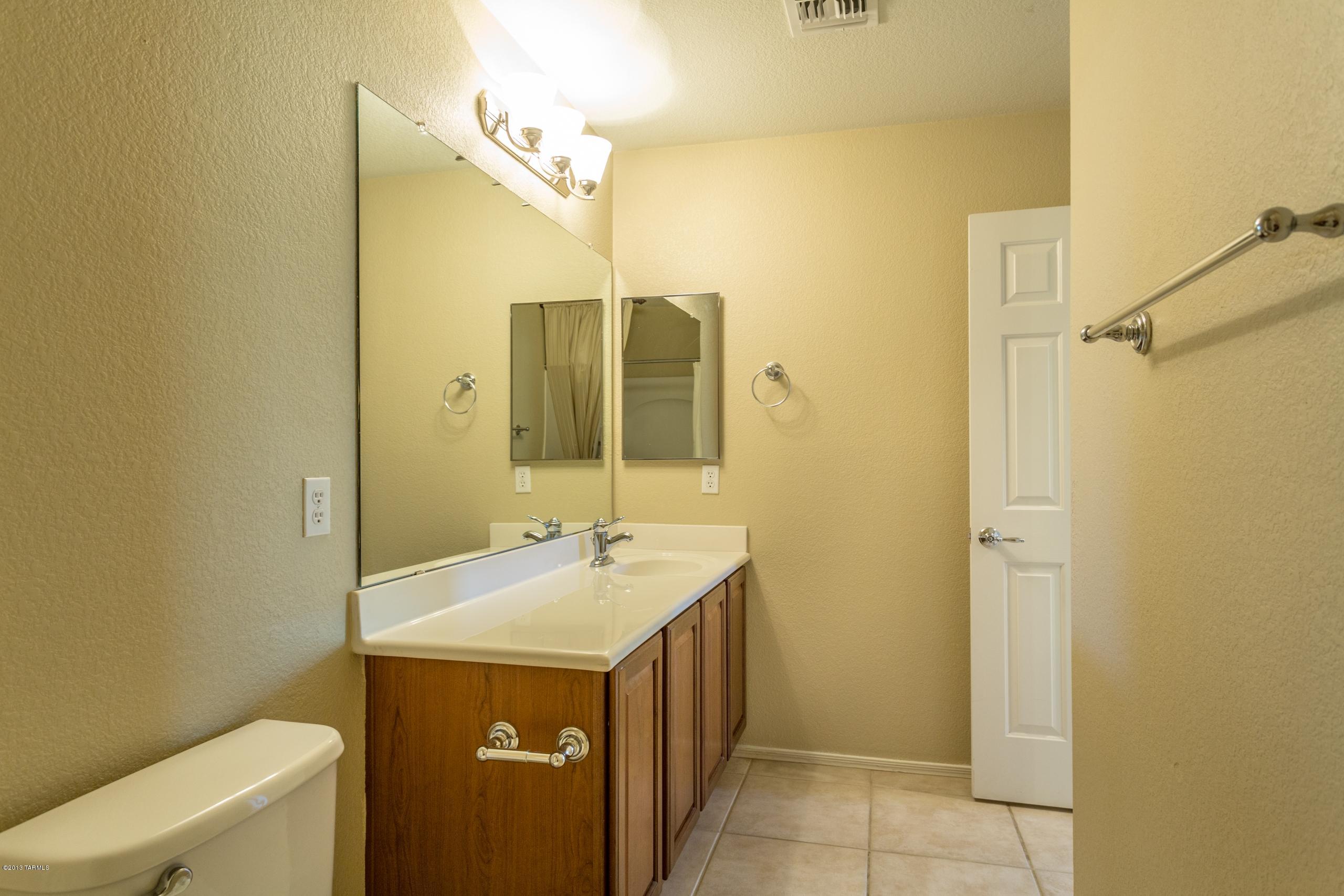 33925 S Alvarado Street