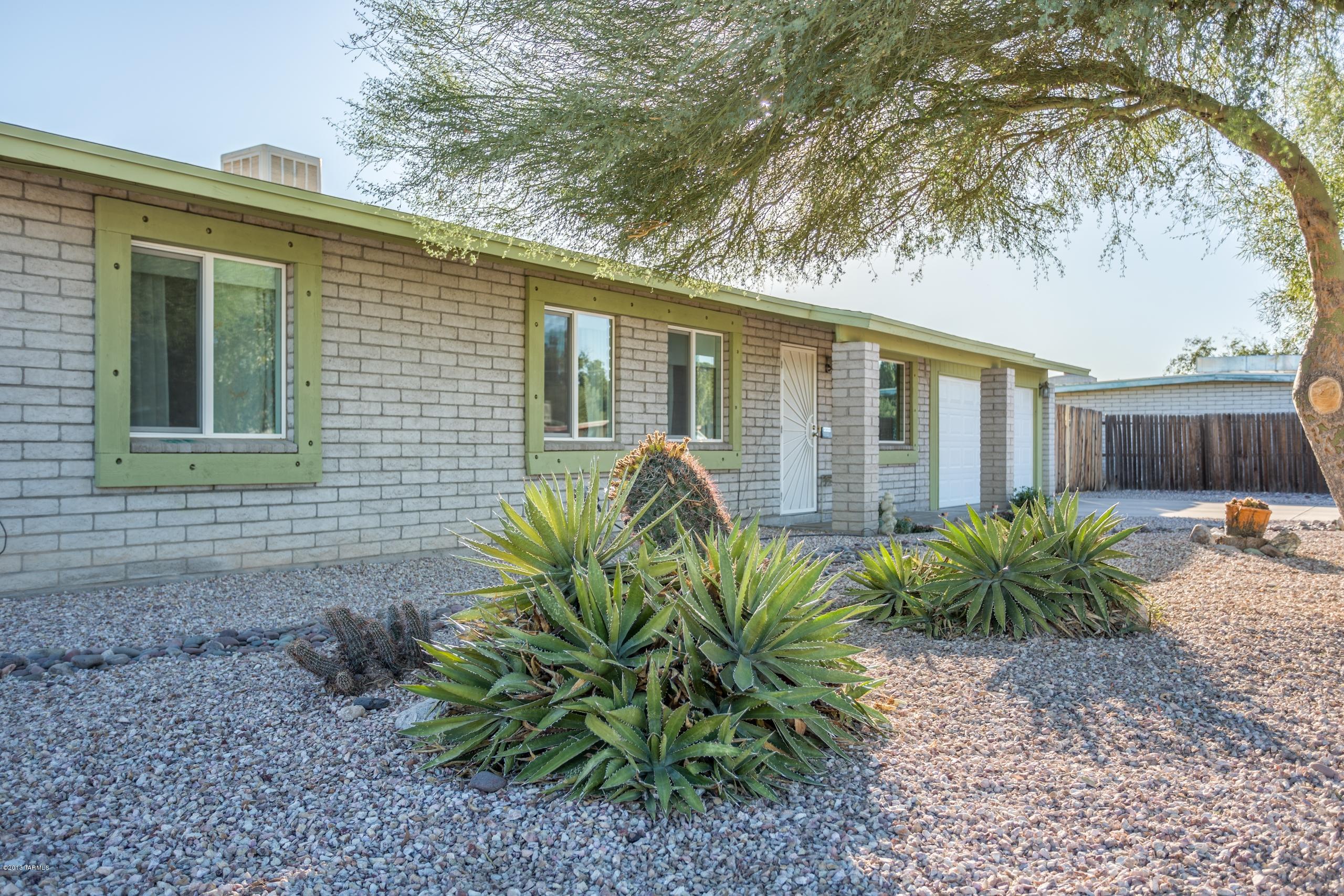 5974 N Antillon Place