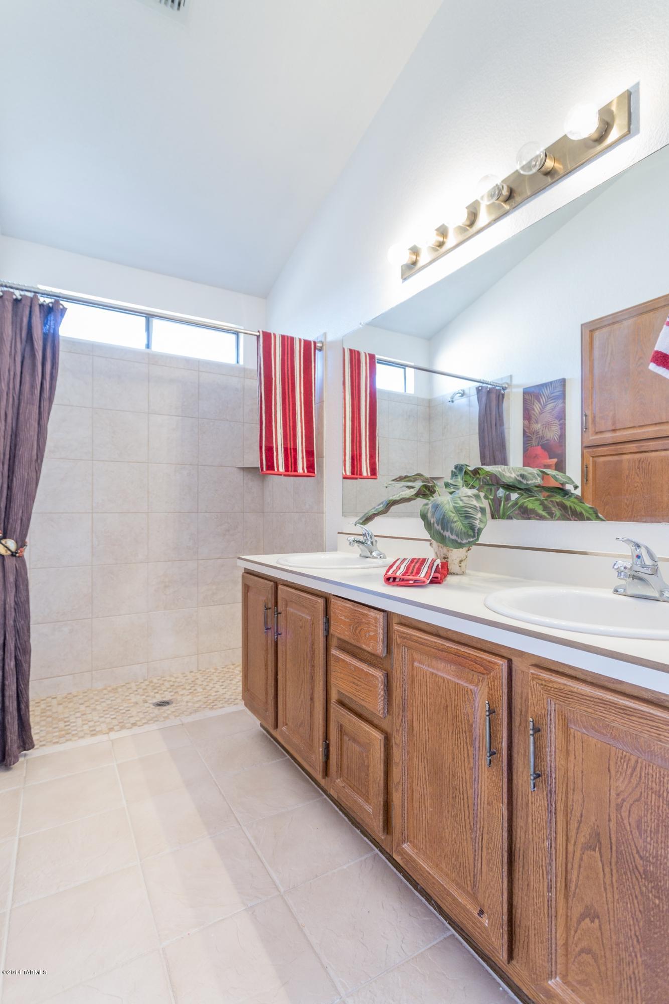 9867 N Longford Drive