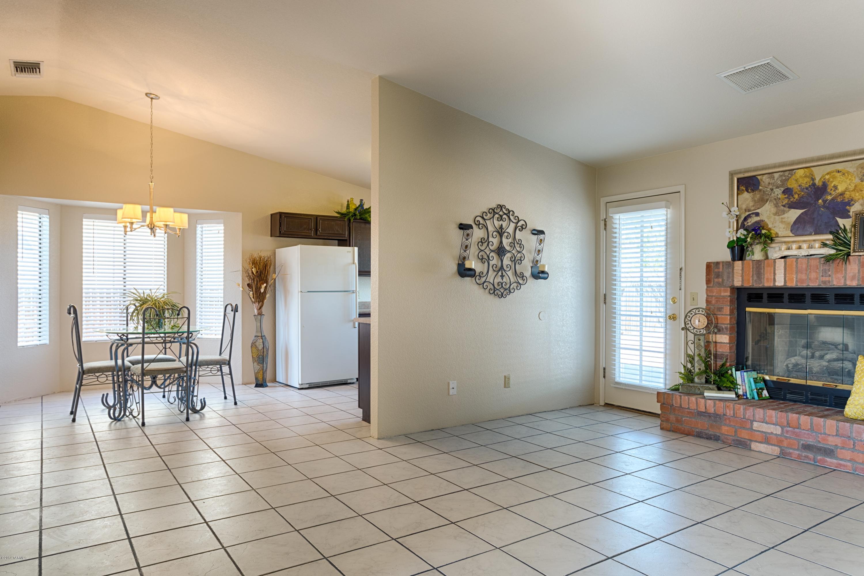 5560 N Baybrook Road