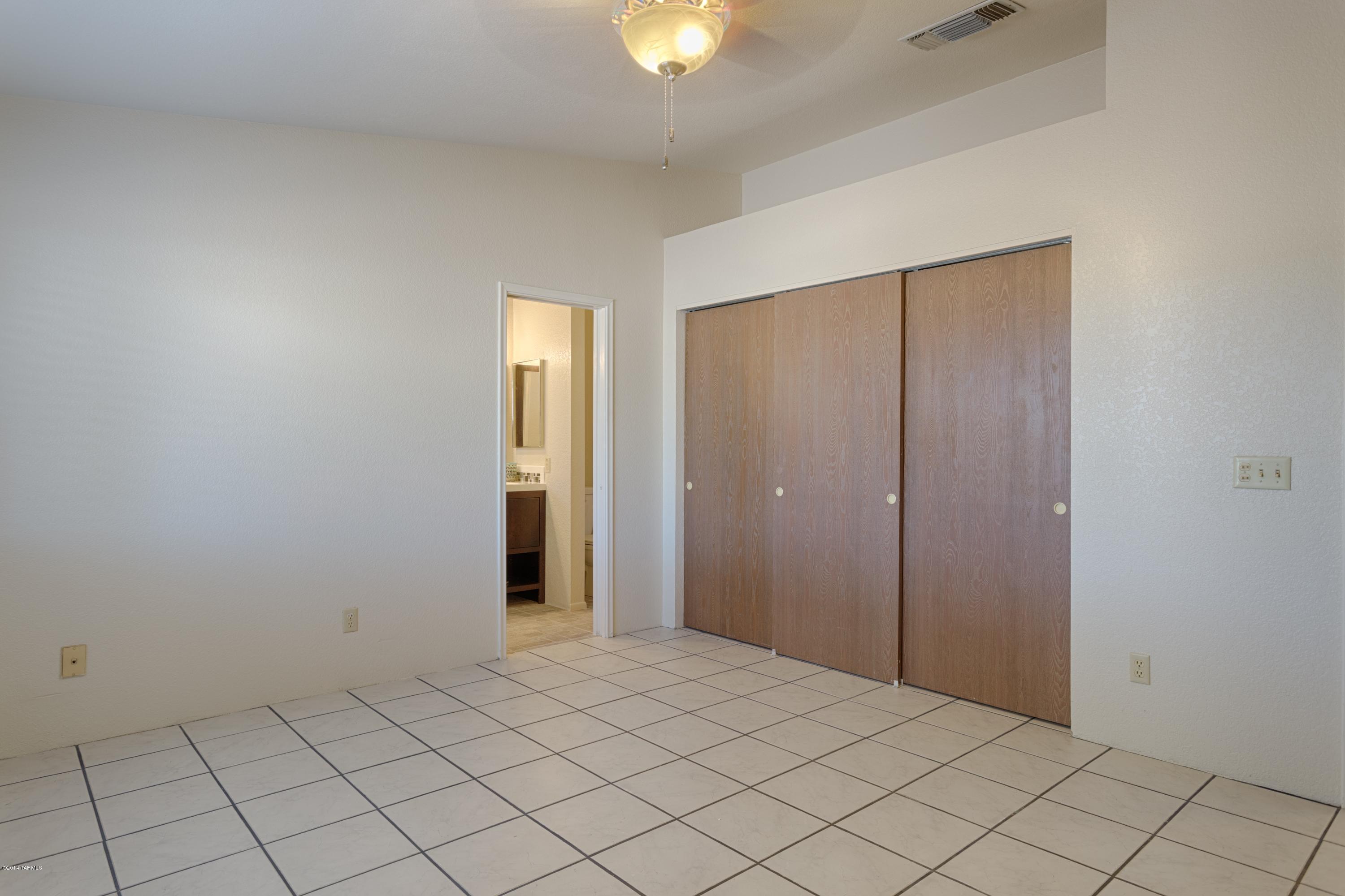 5560 N Baybrook Road