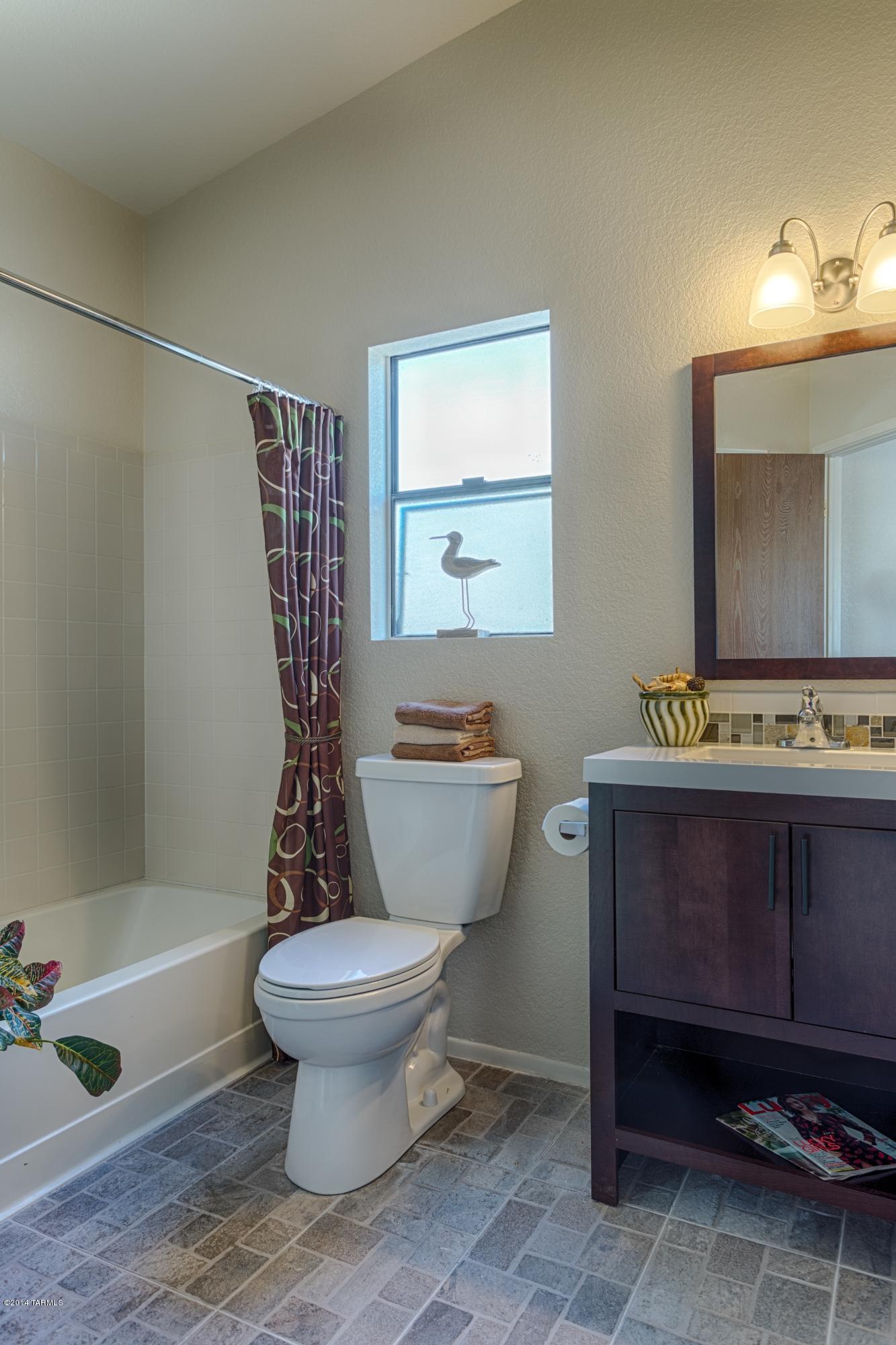 5560 N Baybrook Road