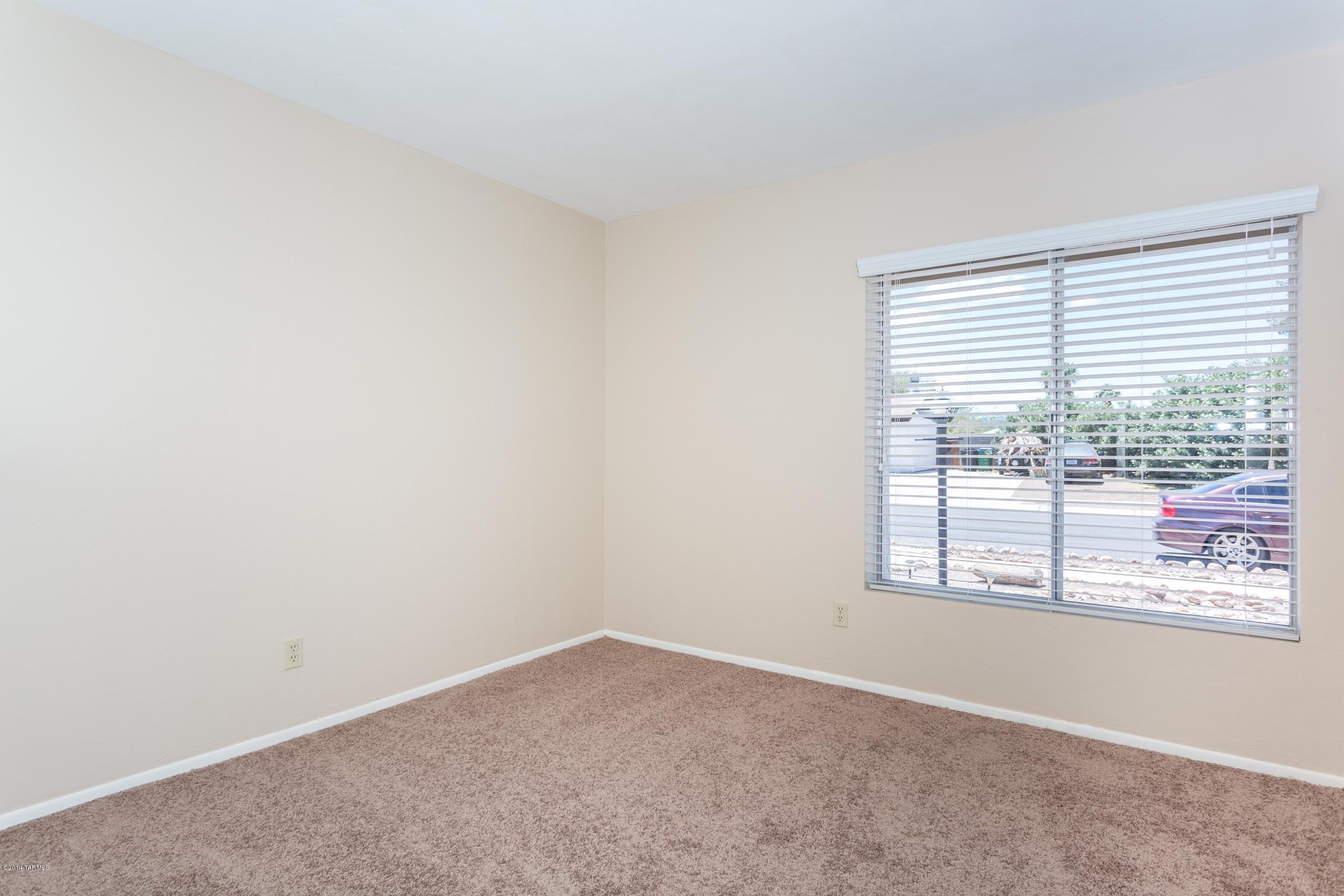 3470 W Simone Street