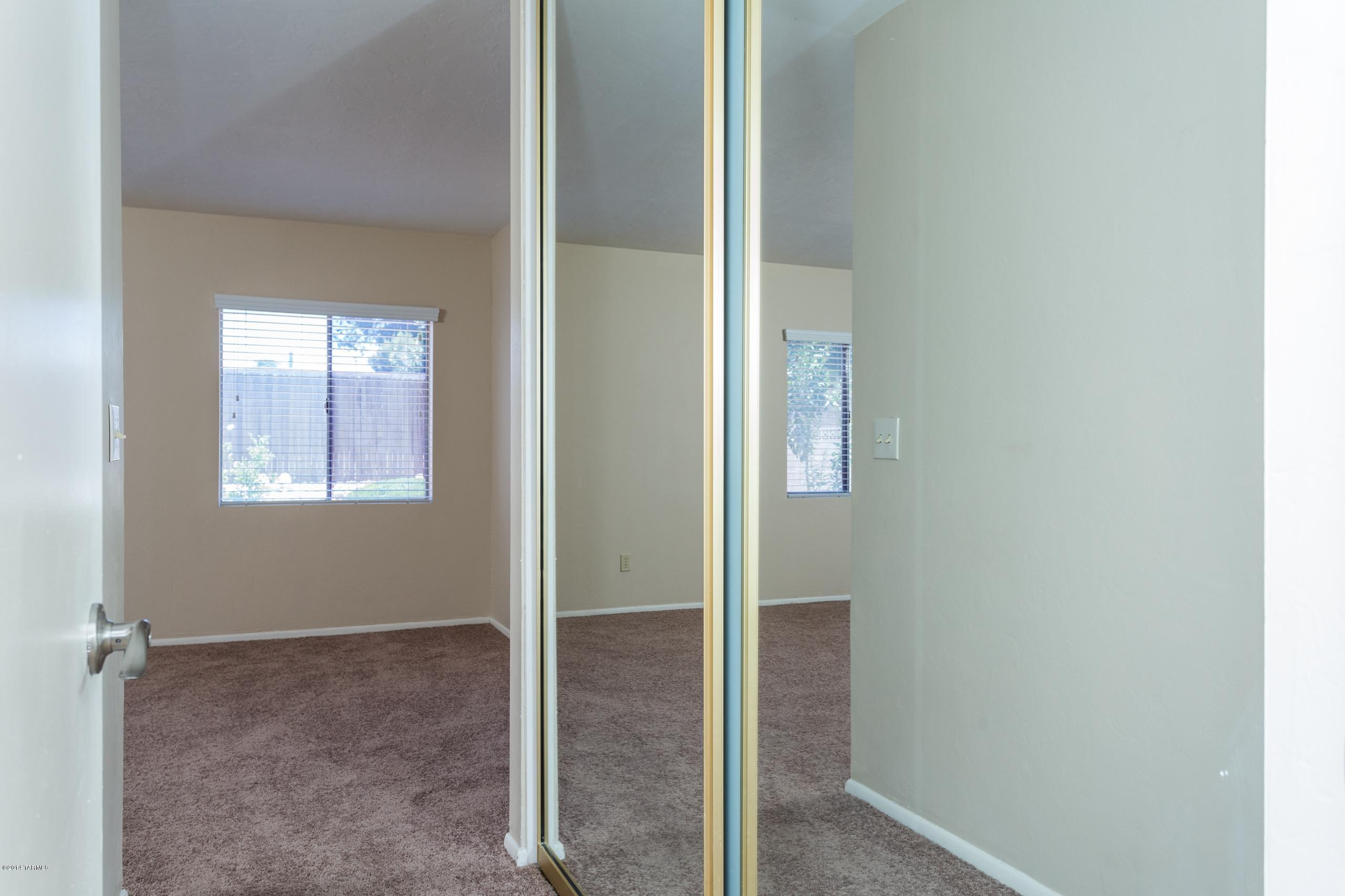 3470 W Simone Street