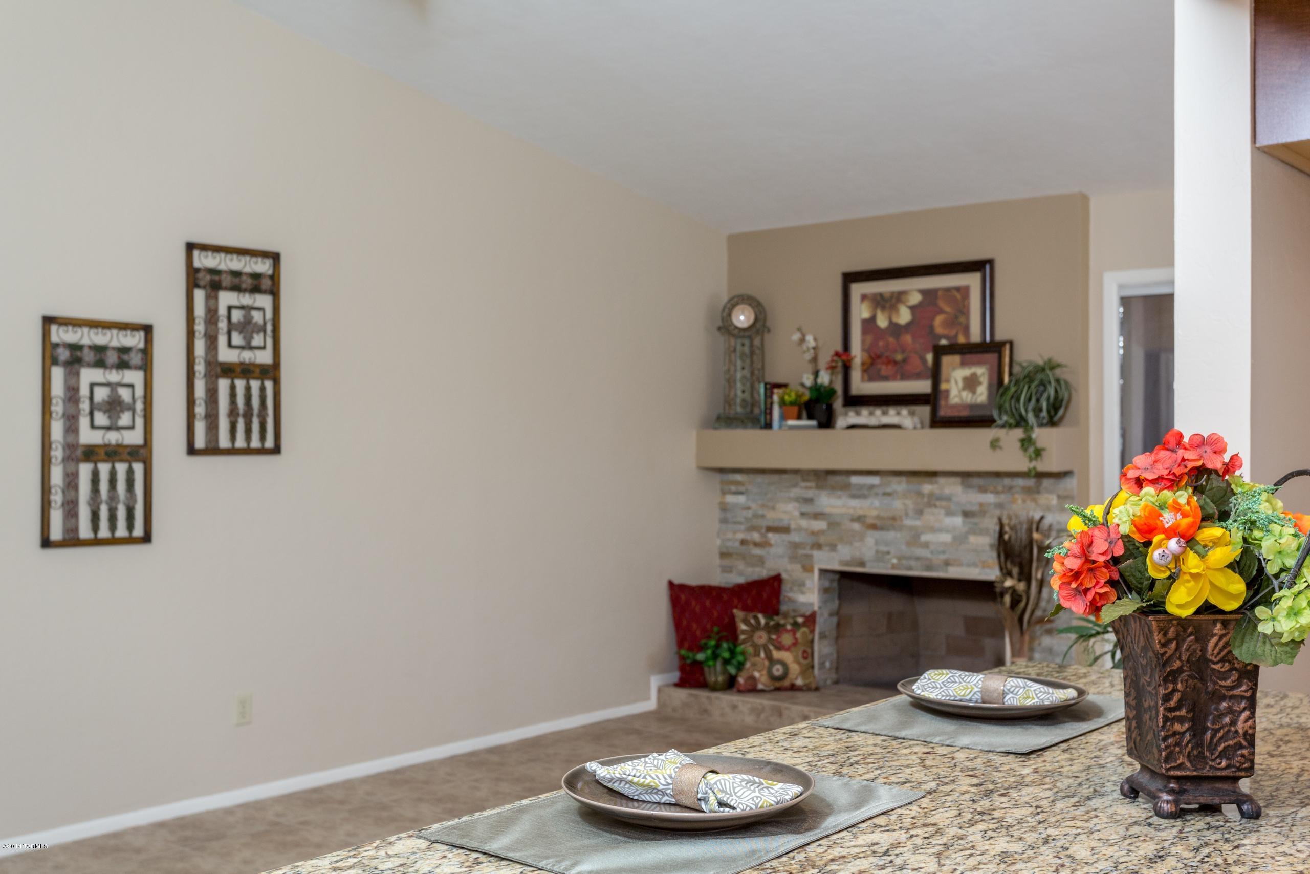 3470 W Simone Street