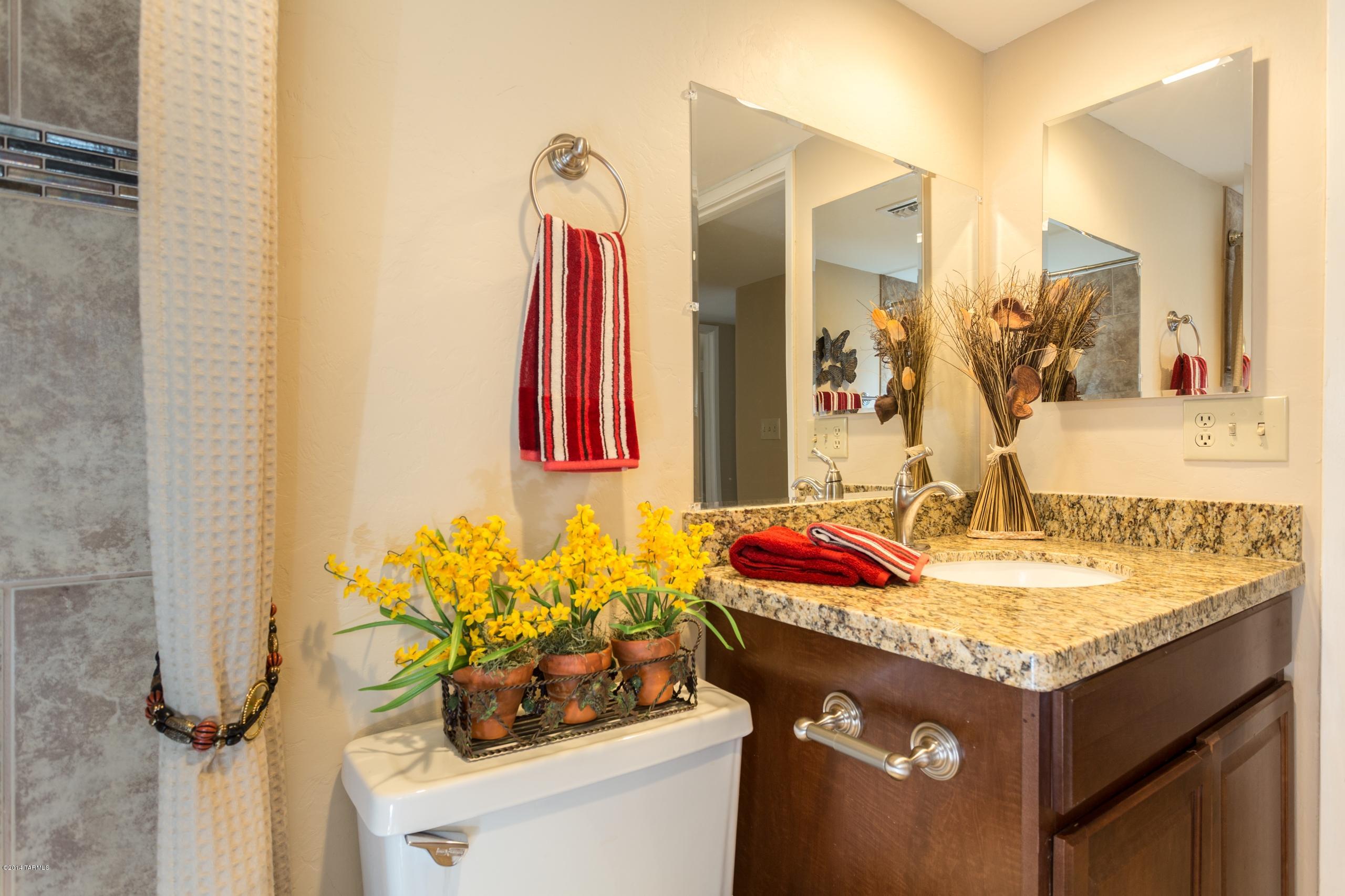 3470 W Simone Street