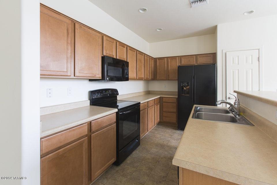 3307 S Lakeside Ridge Loop