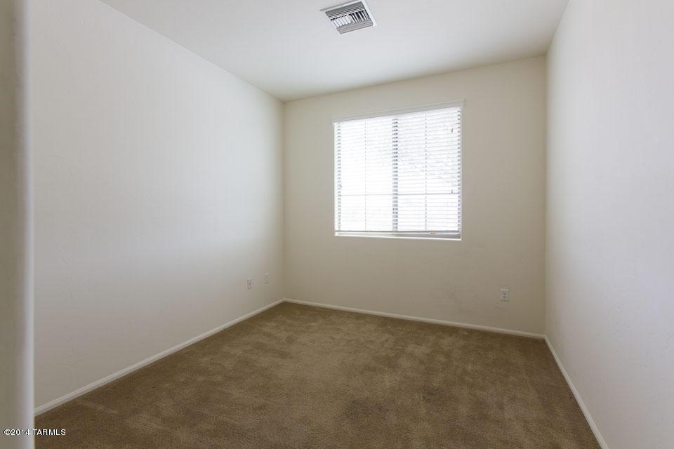 3307 S Lakeside Ridge Loop