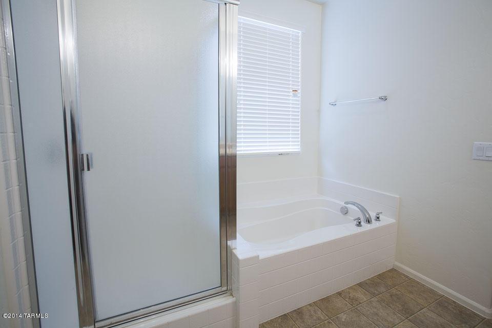 3307 S Lakeside Ridge Loop