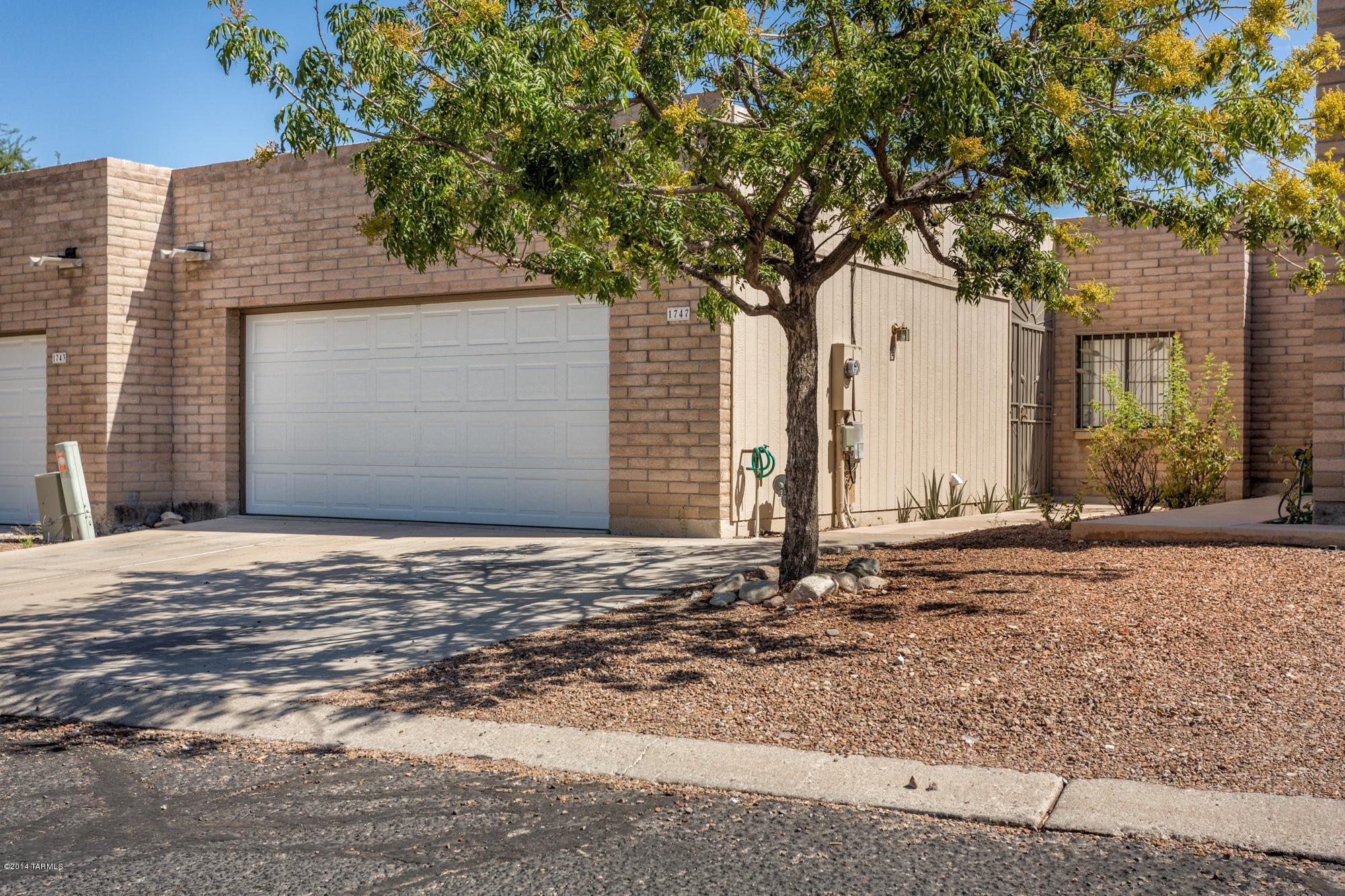 1747 S Thaxton Drive