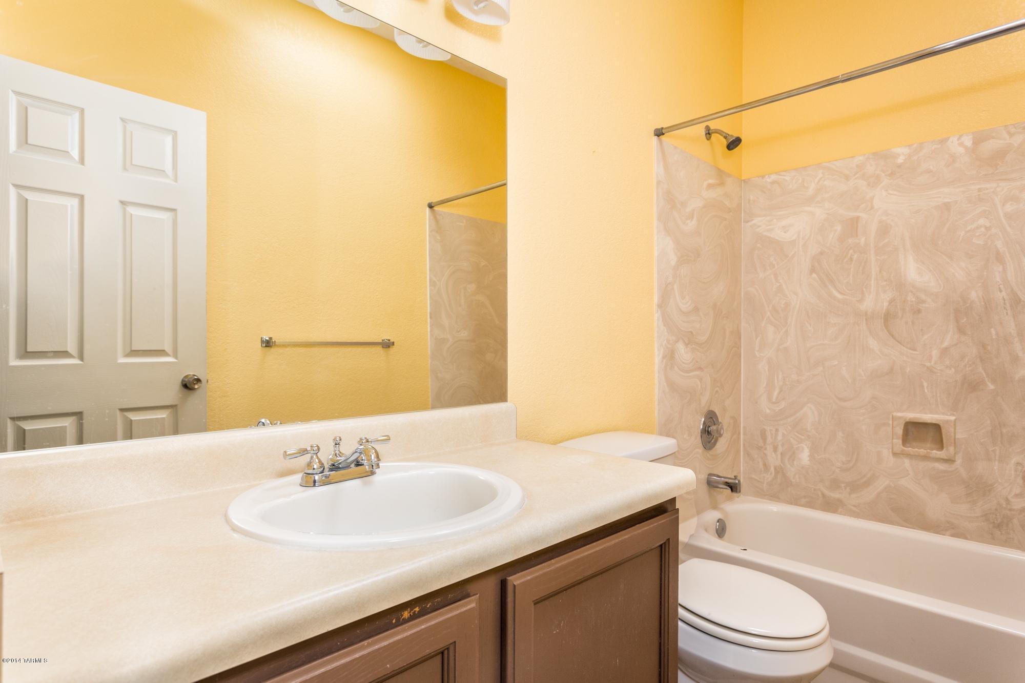 1747 S Thaxton Drive