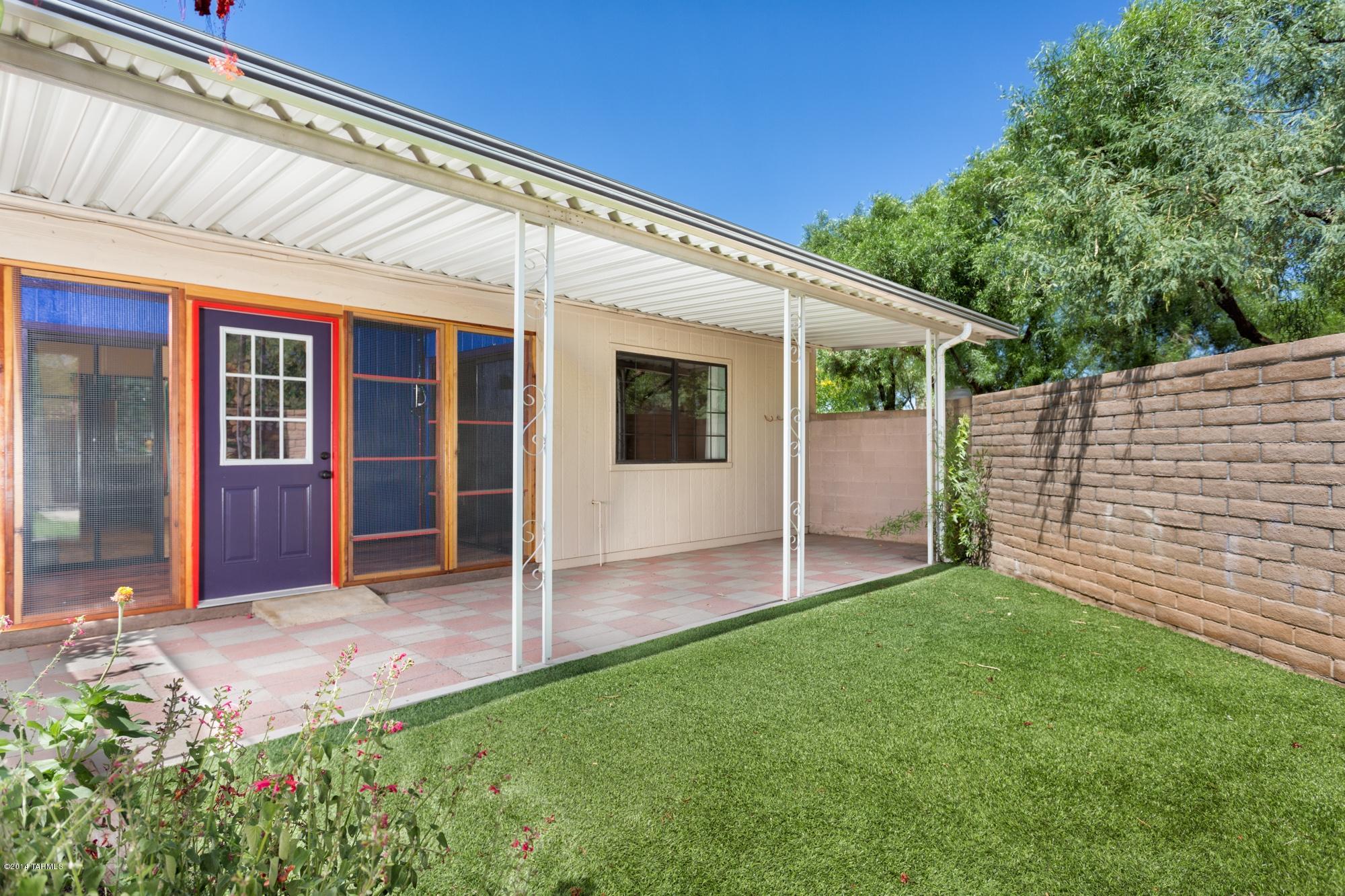 1747 S Thaxton Drive