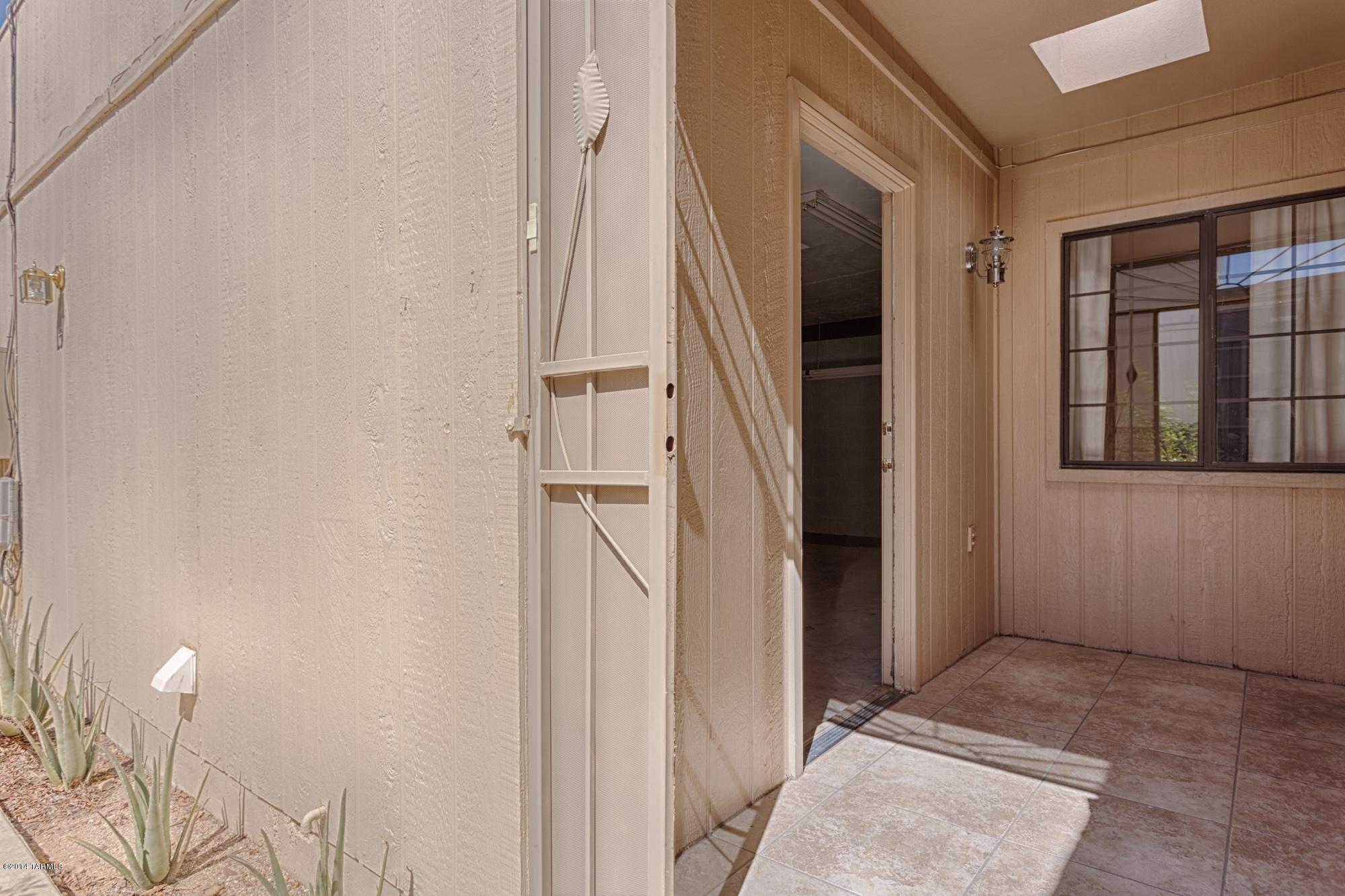 1747 S Thaxton Drive