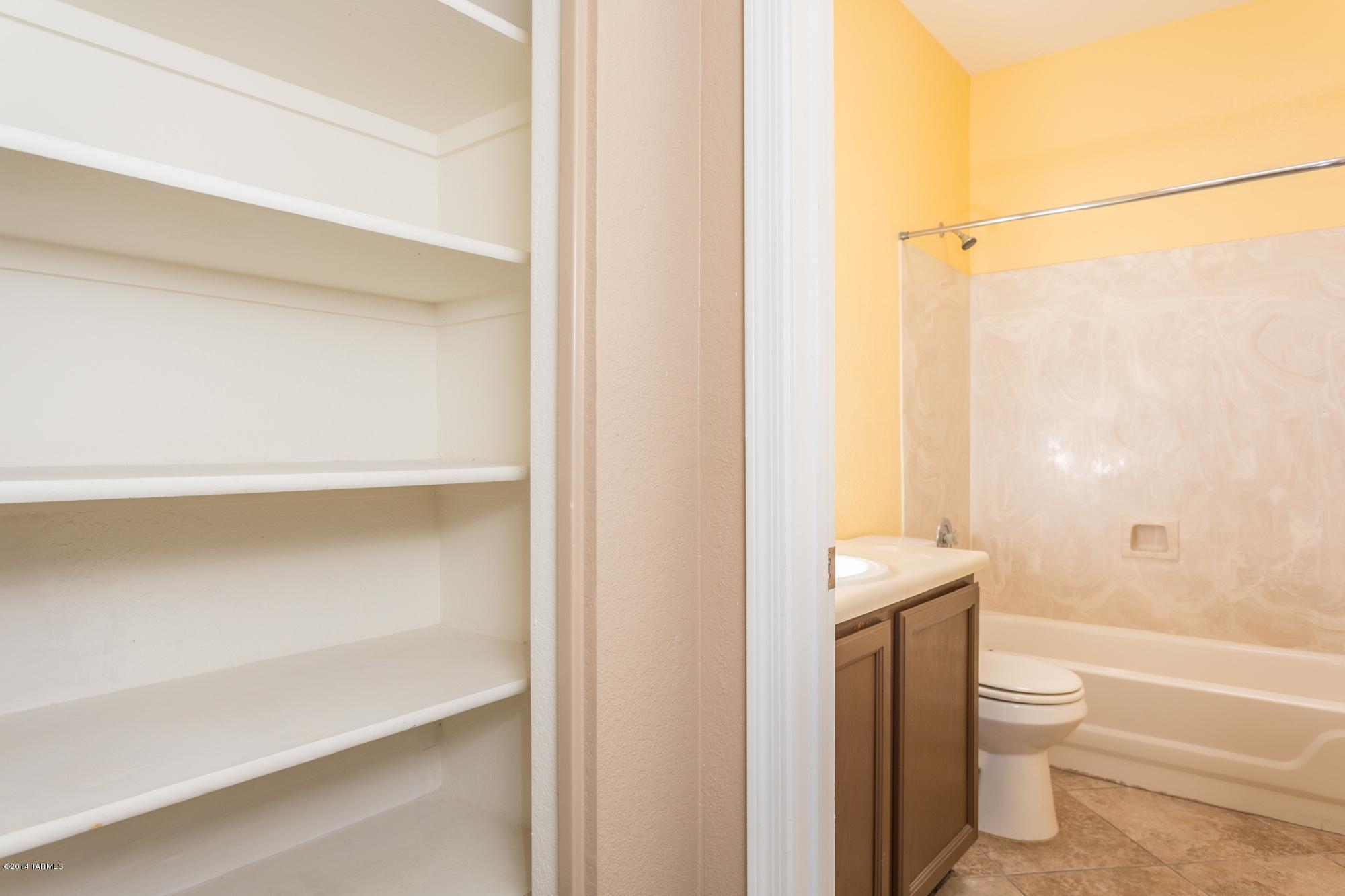 1747 S Thaxton Drive