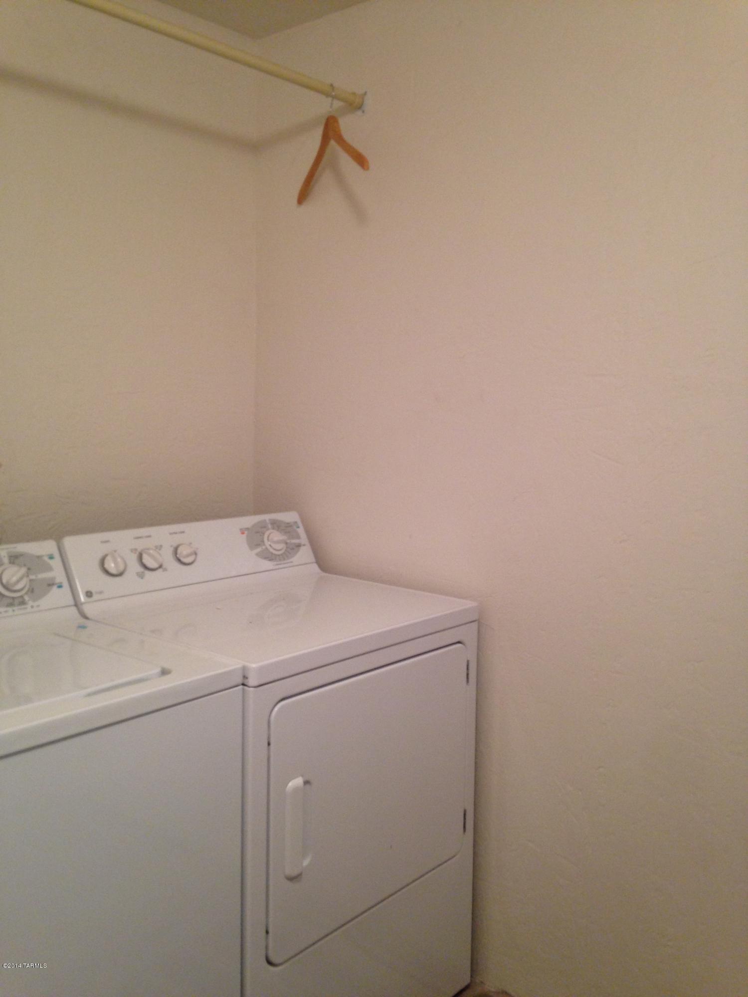 1216 N Mckinley Avenue