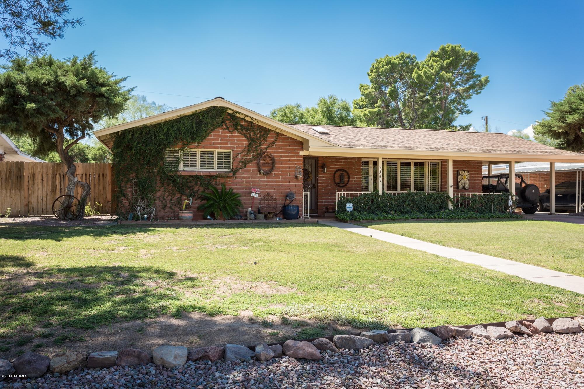 3357 N Christmas Avenue