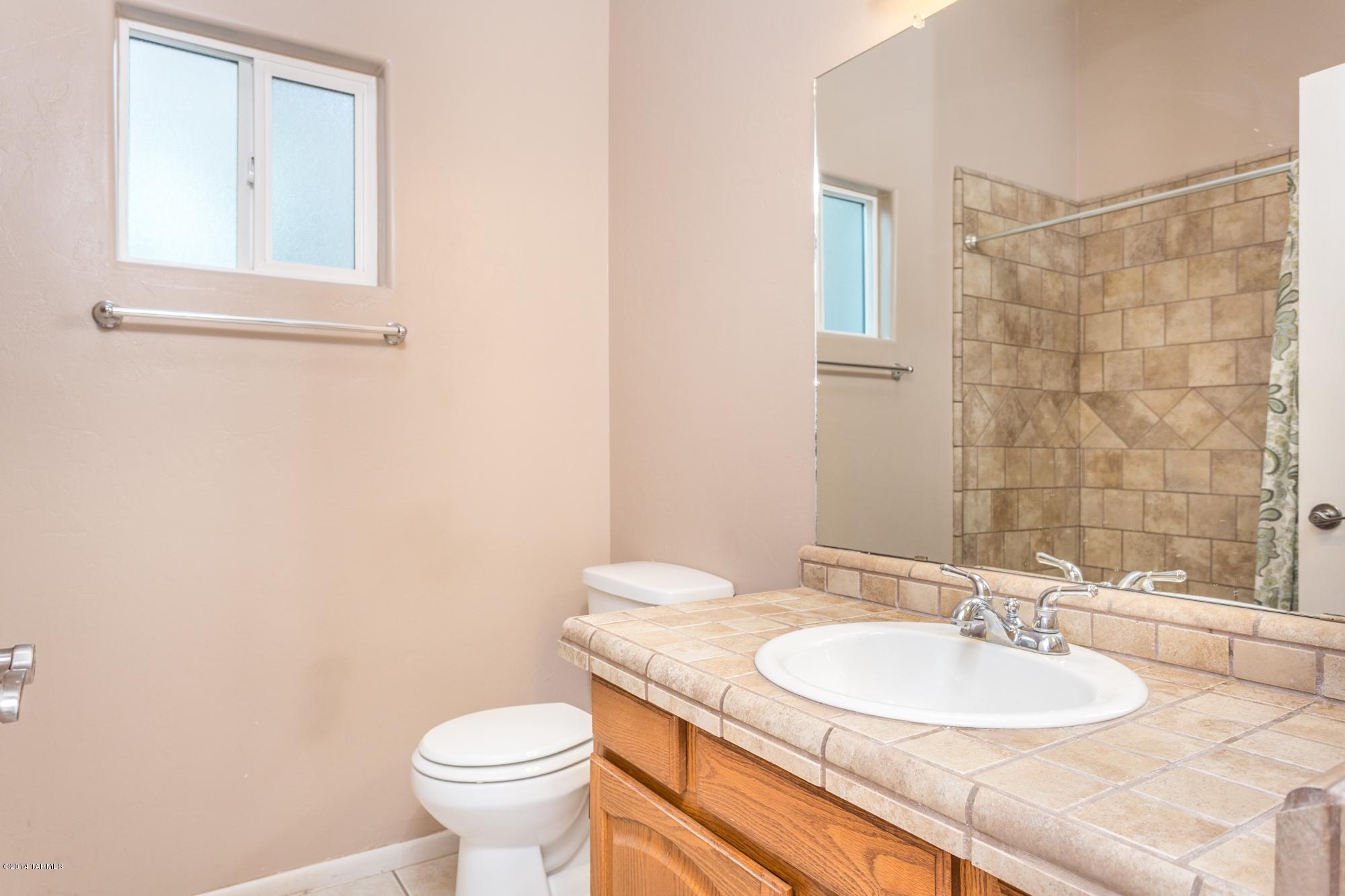 9725 N Sherbrooke Street