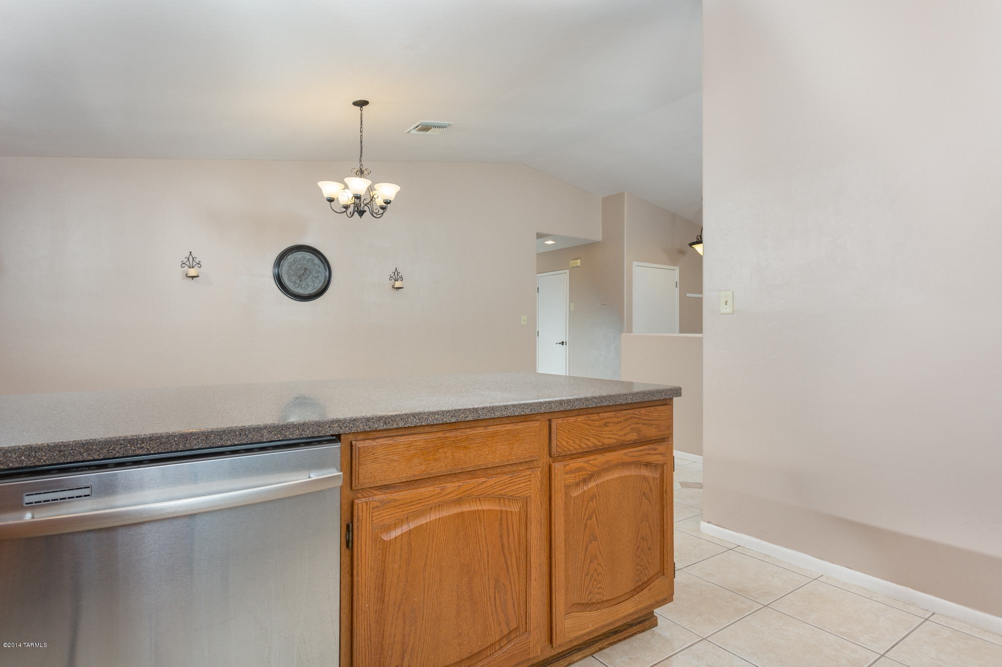 9725 N Sherbrooke Street