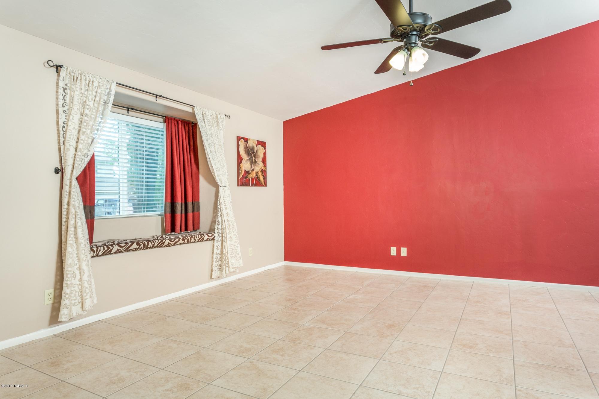 9725 N Sherbrooke Street