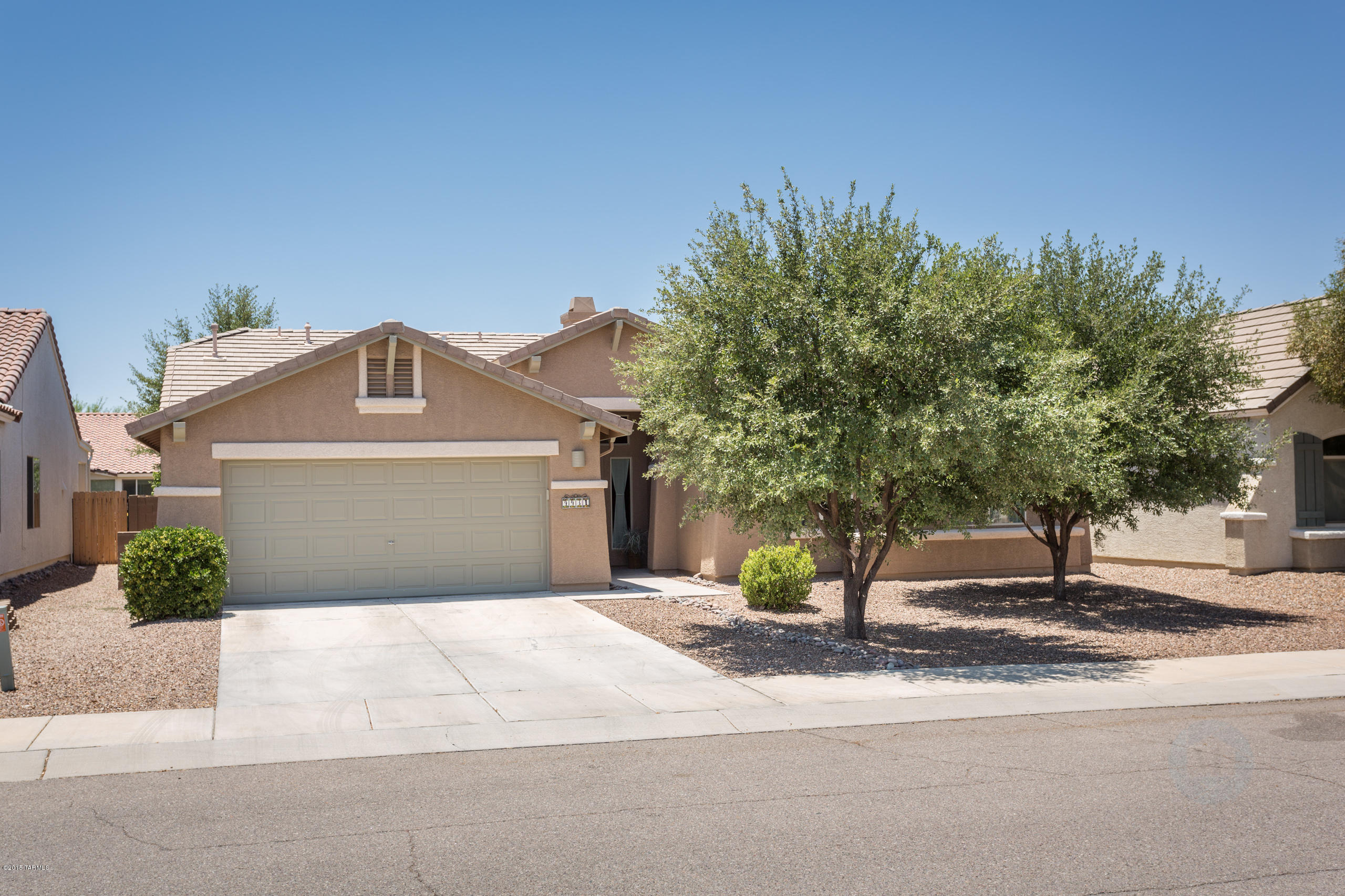 9931 N Blue Crossing Way