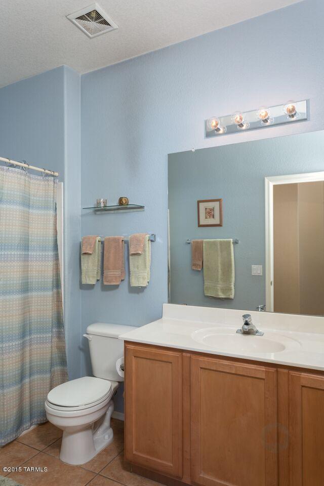 9931 N Blue Crossing Way