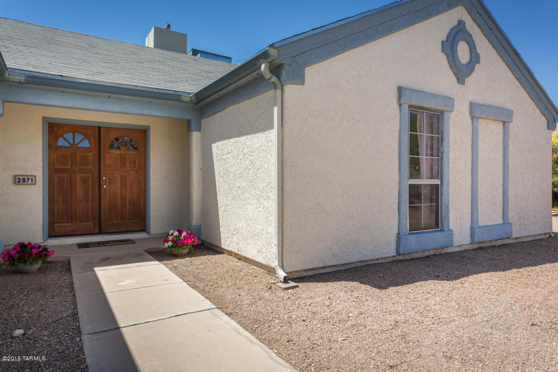 2871 W Goldfield Drive