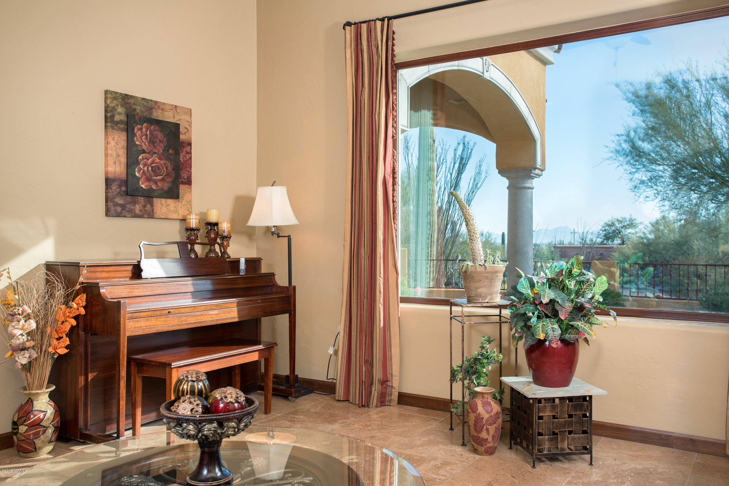 5445 N Calle La Cima