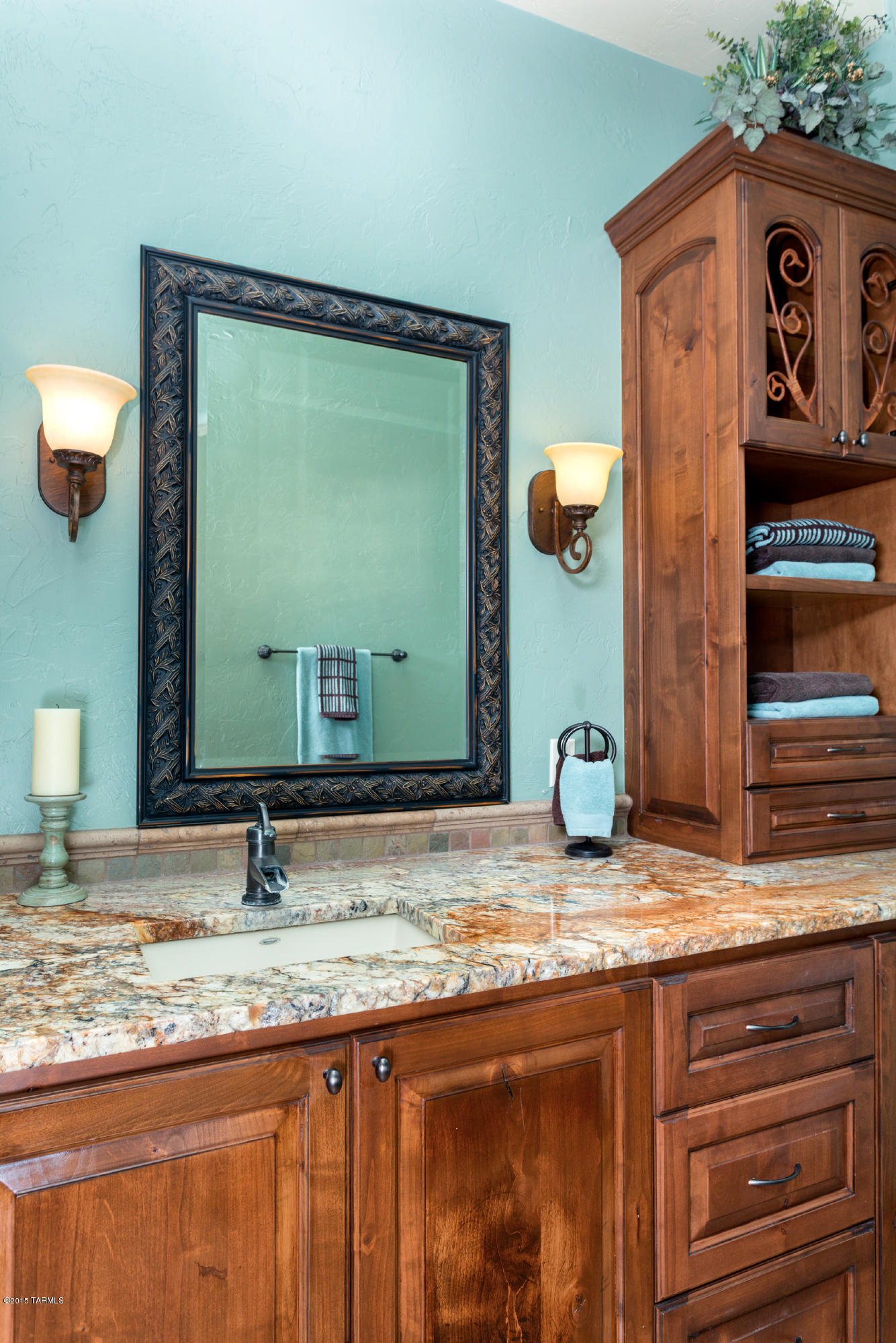 5445 N Calle La Cima