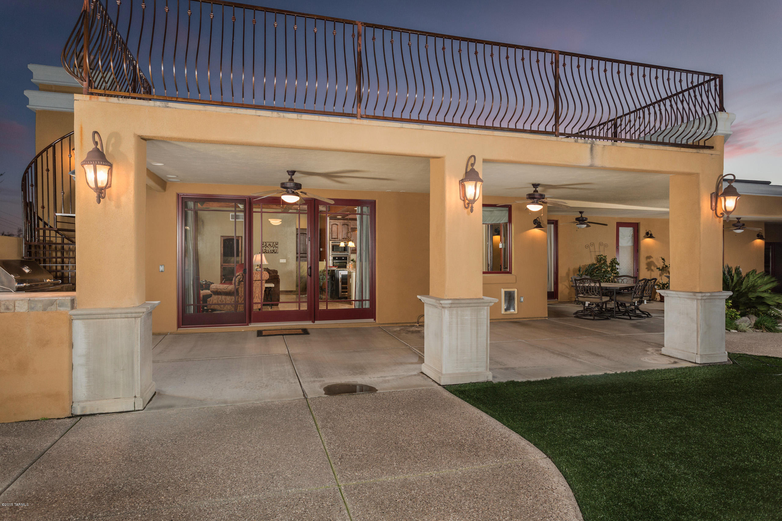 5445 N Calle La Cima