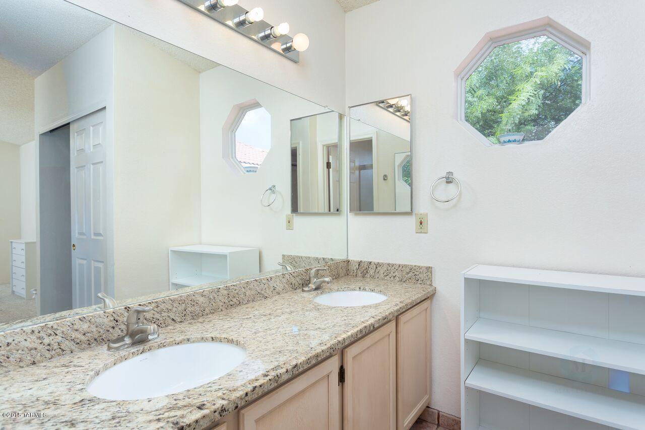 3745 W Hideout Trail