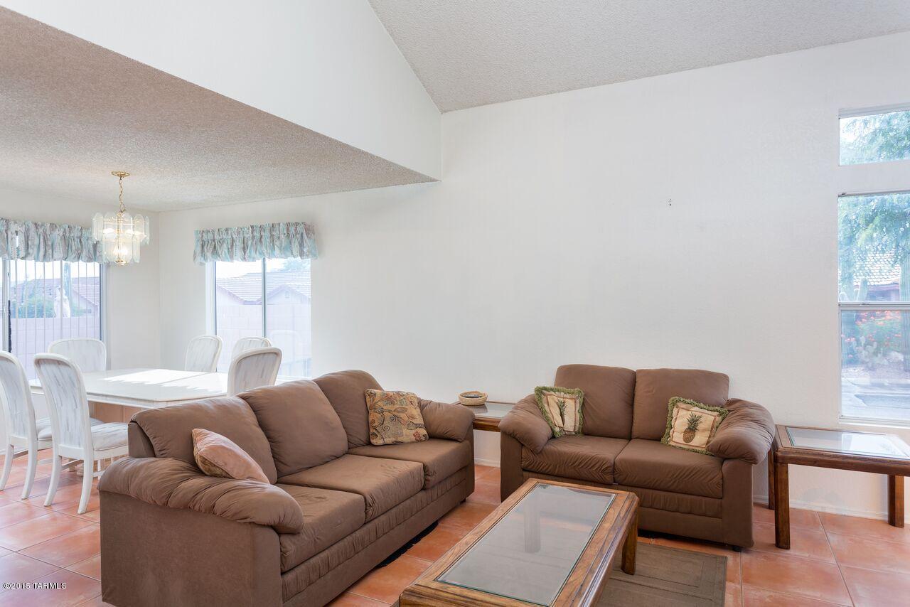 3745 W Hideout Trail
