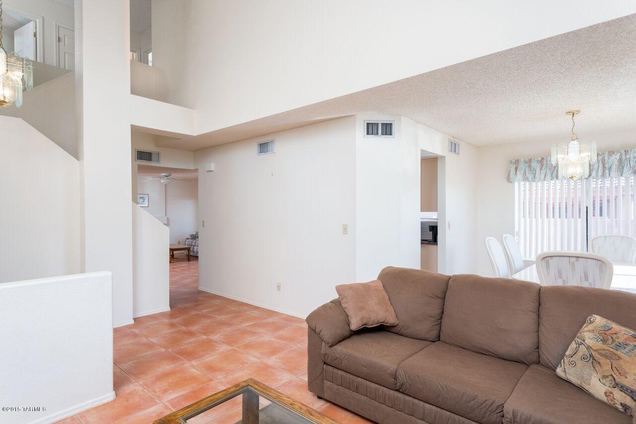 3745 W Hideout Trail