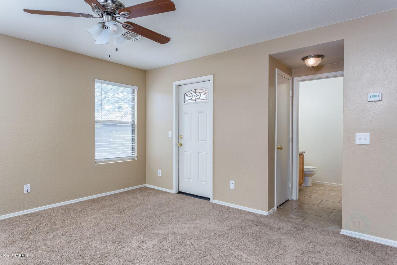 597 W Palo Verde Street