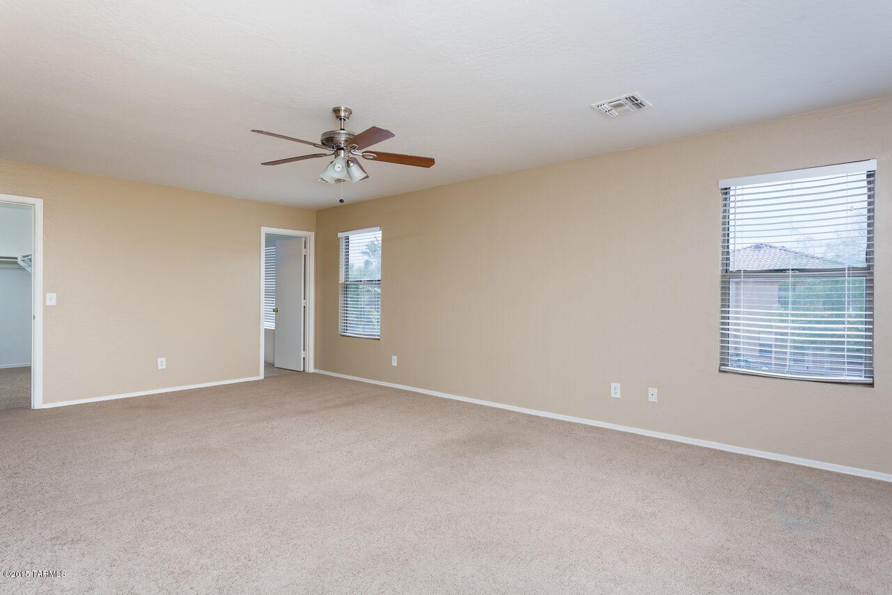 597 W Palo Verde Street