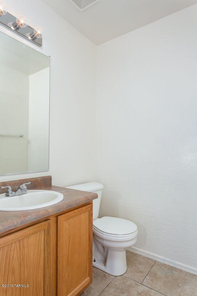 597 W Palo Verde Street