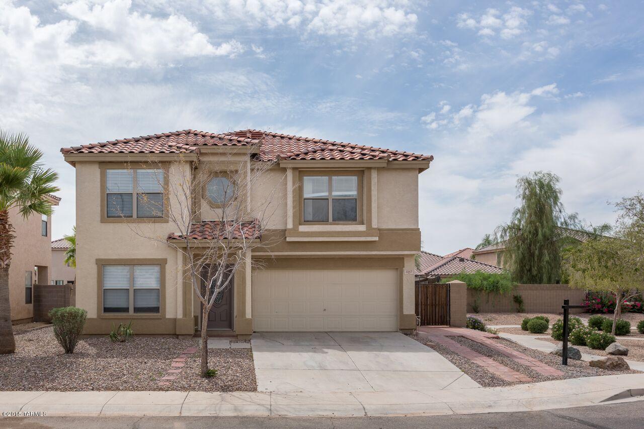 597 W Palo Verde Street