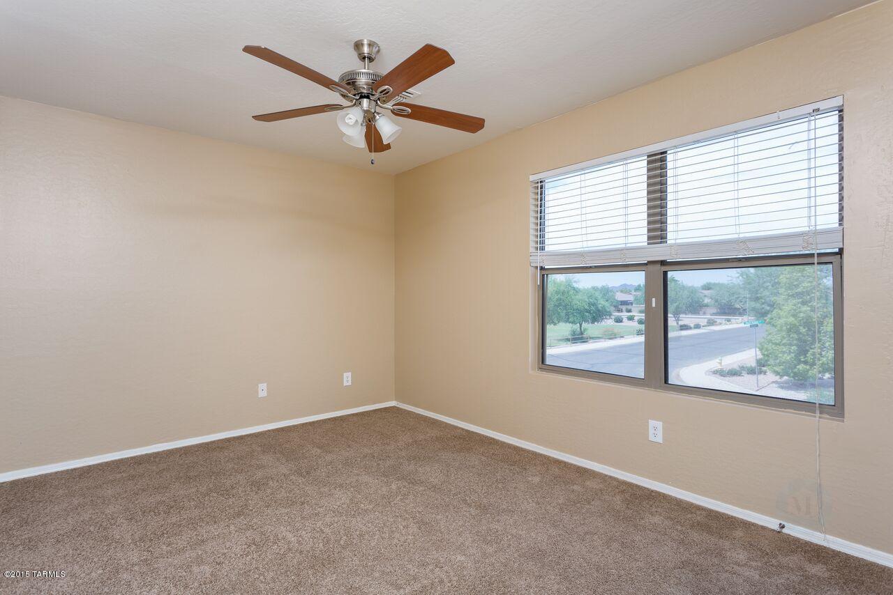 597 W Palo Verde Street