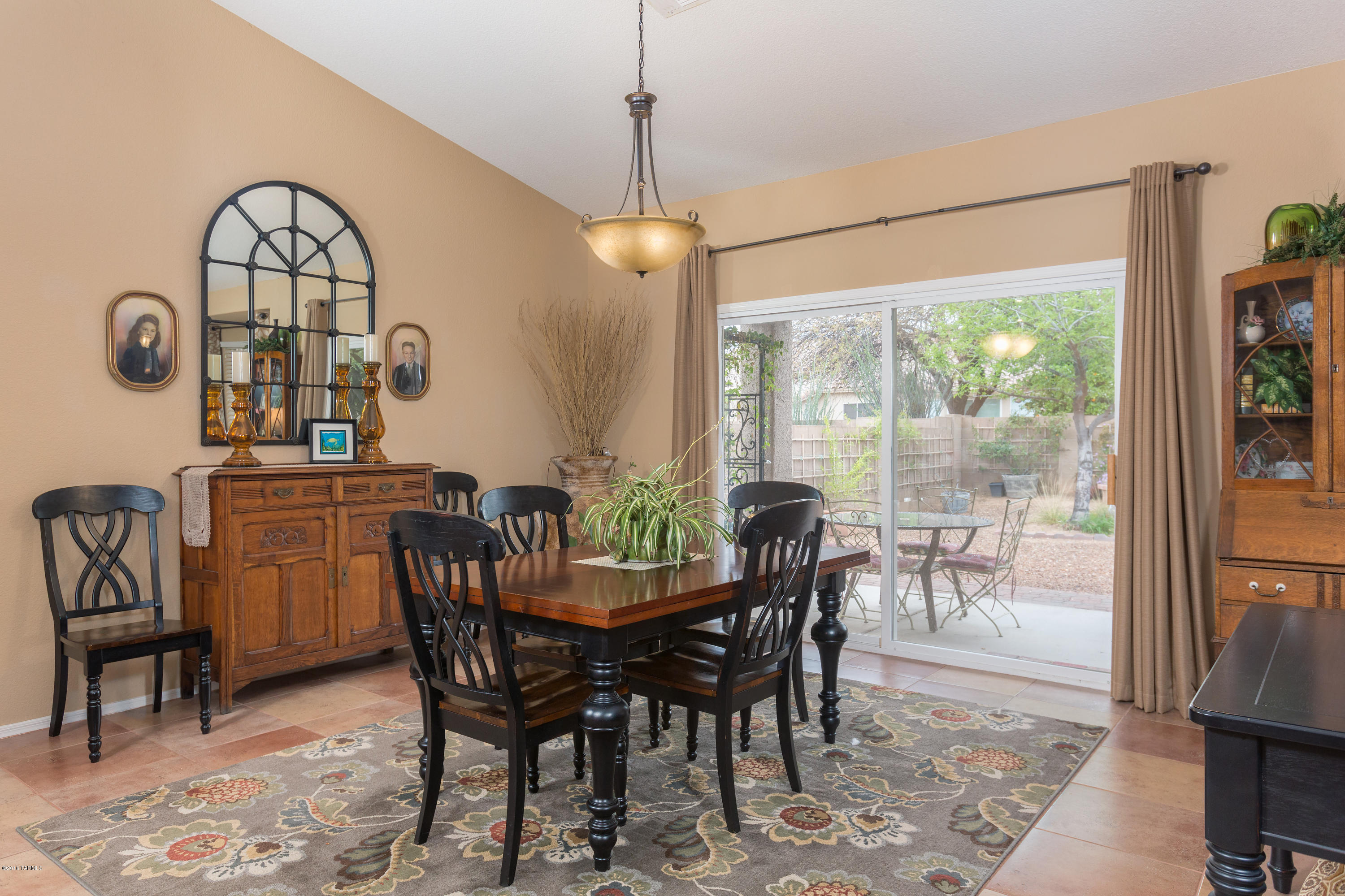 2646 W Cholla Ridge Place