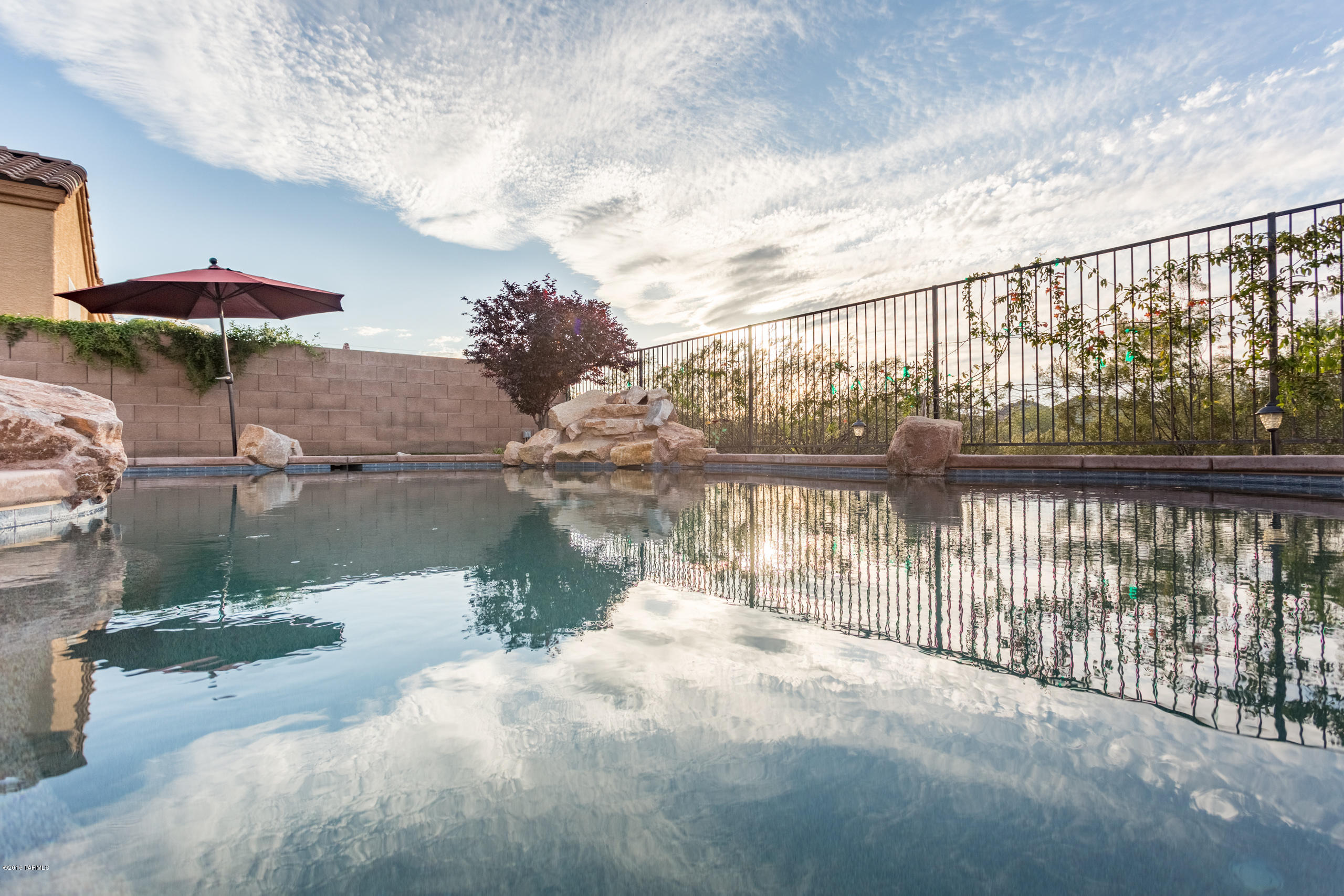 8531 N Wind Swept Lane