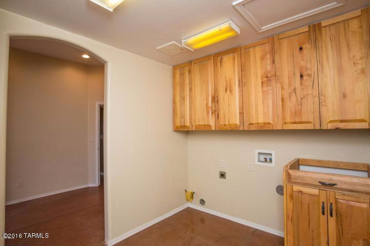 8005 S Pistol Hill Road