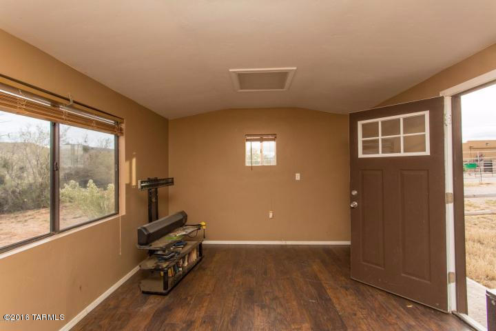 8005 S Pistol Hill Road