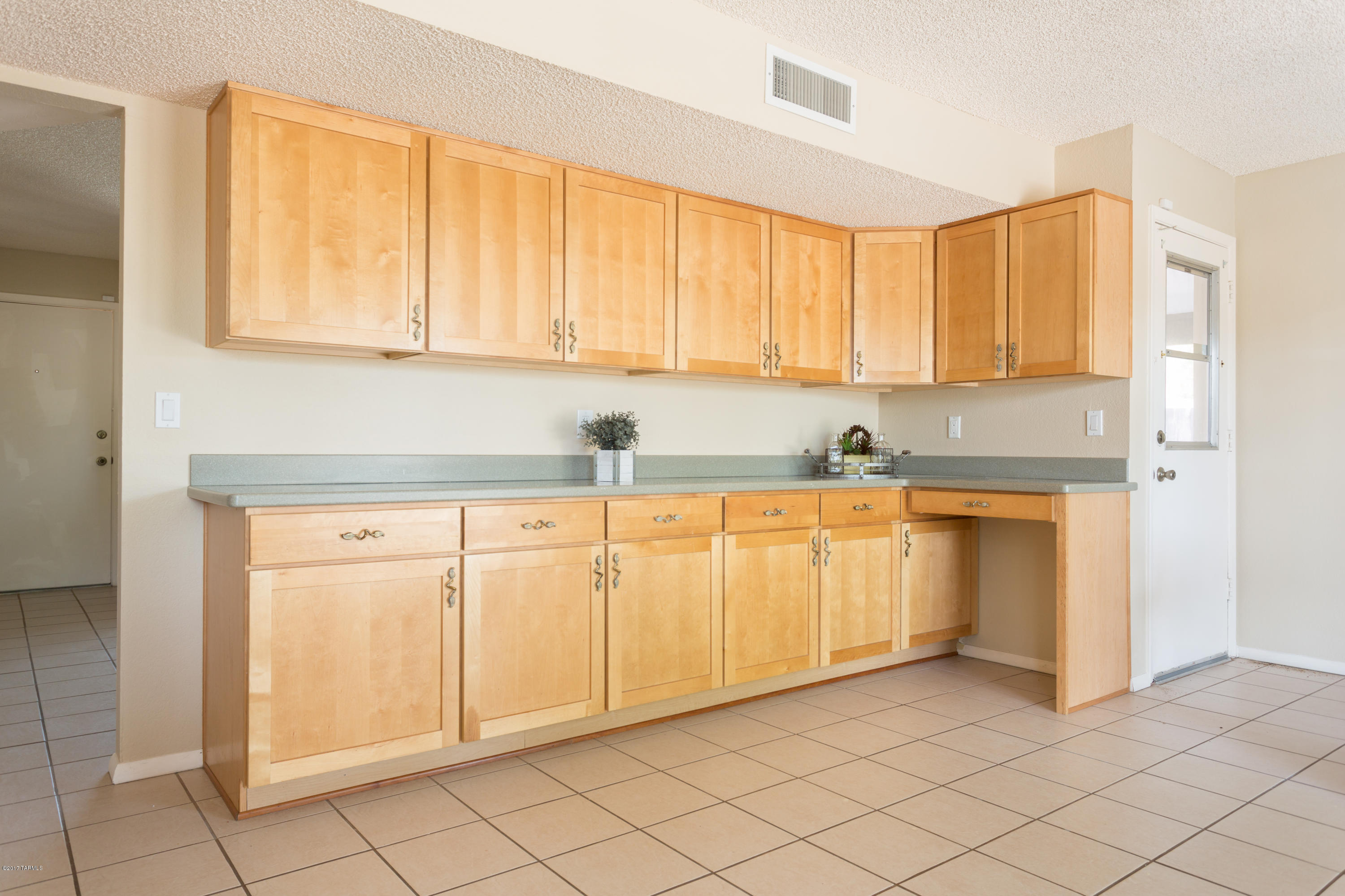 4071 W Red Wing Street