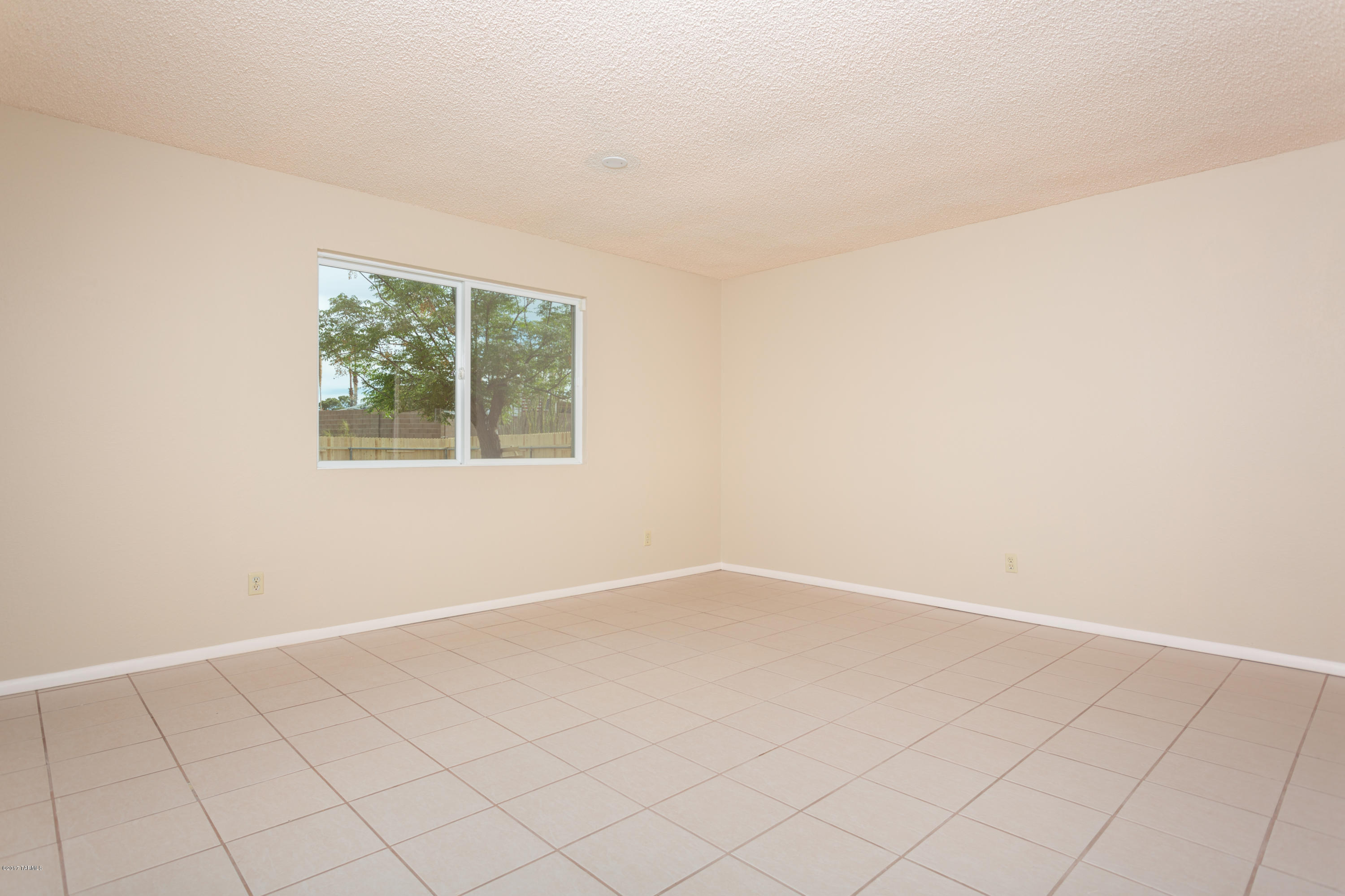 4071 W Red Wing Street