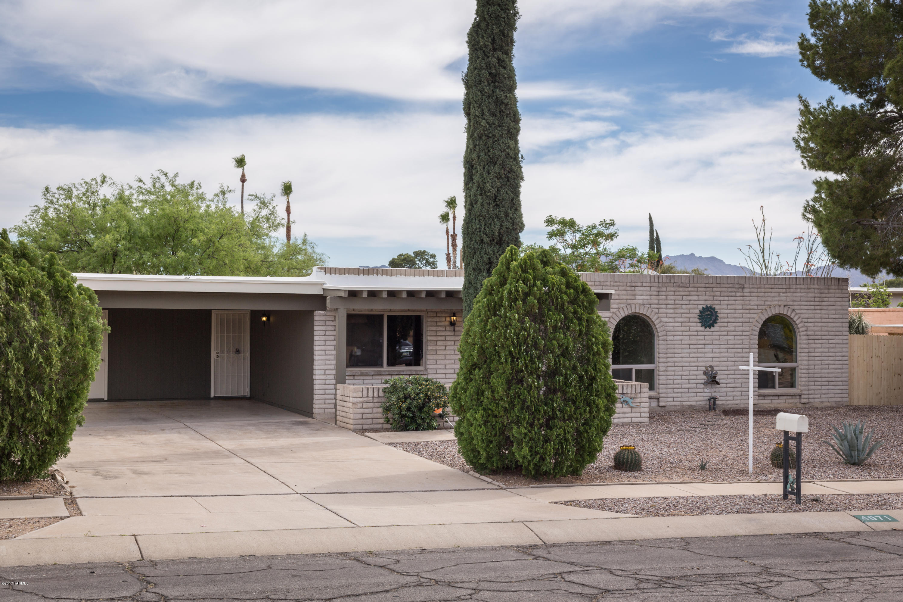 4071 W Red Wing Street