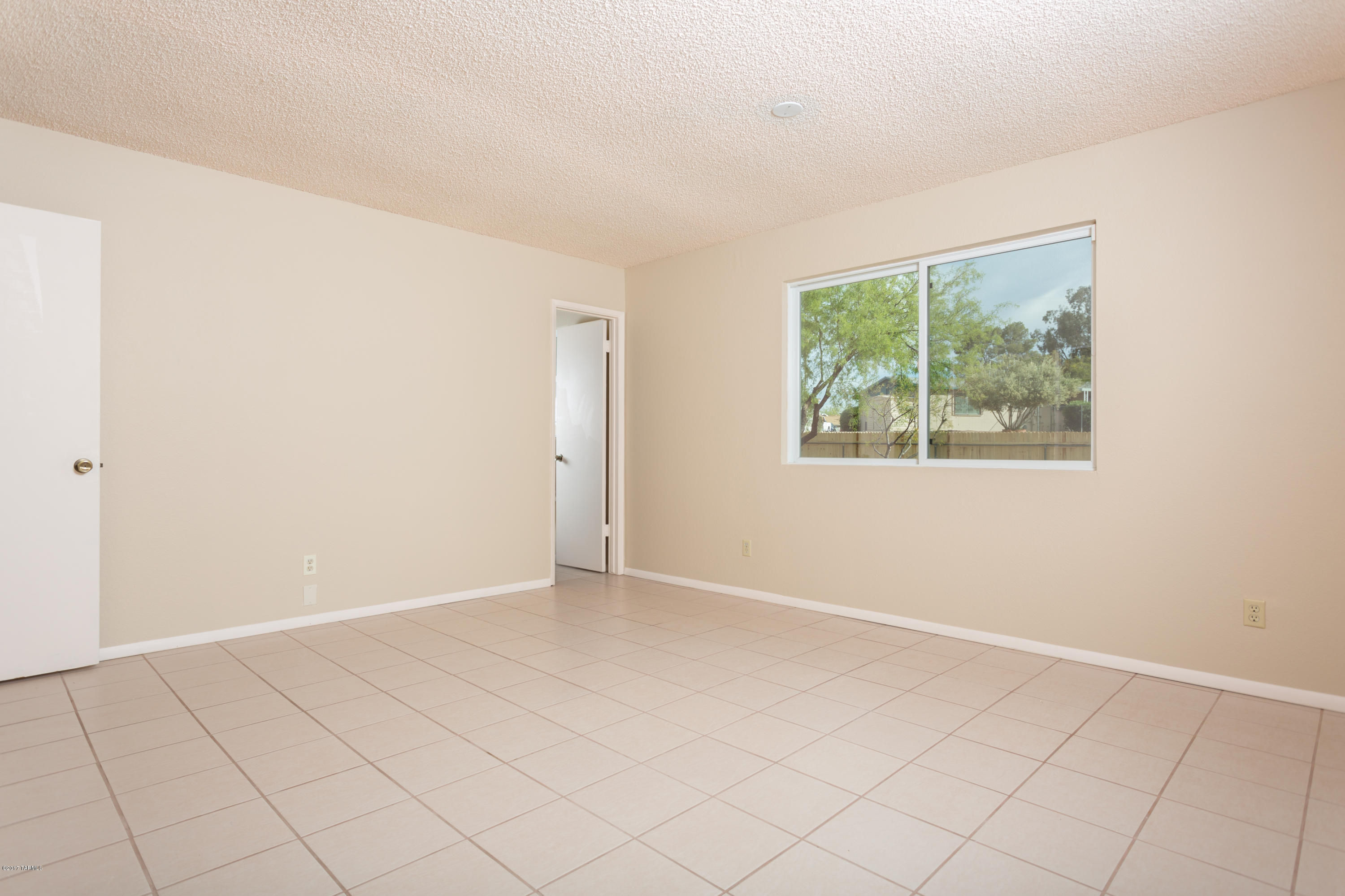 4071 W Red Wing Street